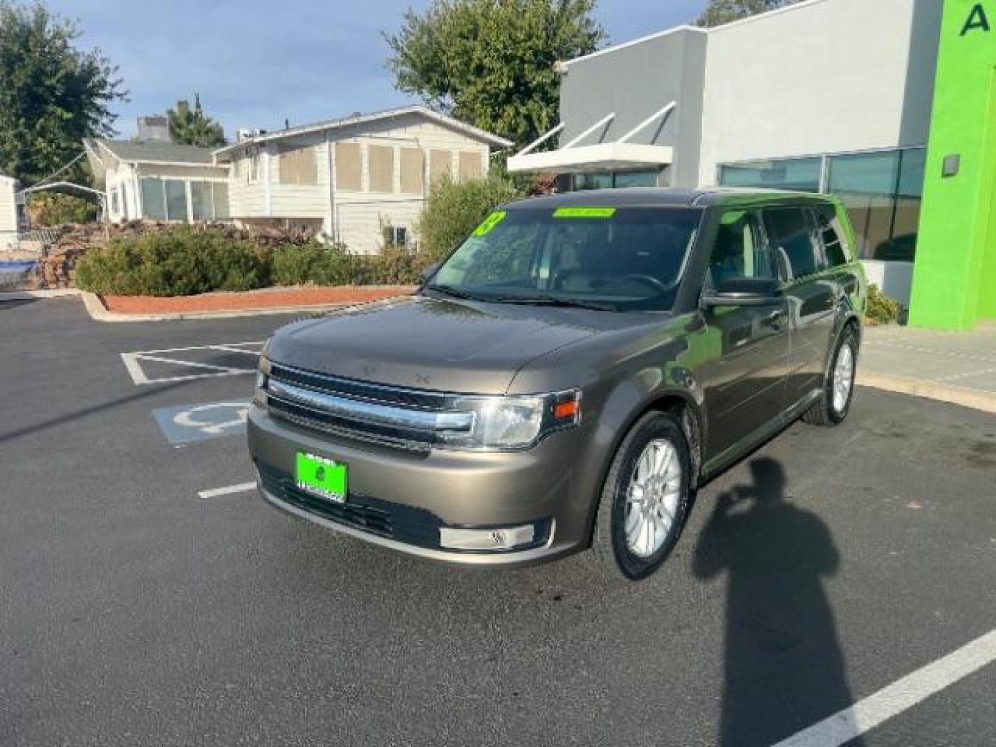 2013 Mineral Gray Metalli /Charcoal Black Cloth Ford Flex SEL FWD (2FMGK5C88DB) with an 3.5L V6 DOHC 24V engine, 6-Speed Automatic Ov transmission, located at 1865 East Red Hills Pkwy, St. George, 84770, (435) 628-0023, 37.120850, -113.543640 - Photo#2