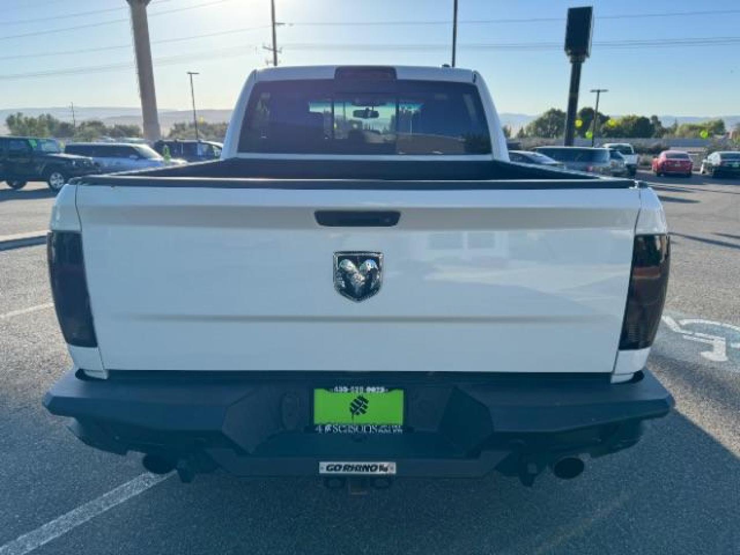 2012 Bright White /Dark Slate Leather Interior RAM 1500 Laramie Crew Cab 4WD (1C6RD7NTXCS) with an 5.7L V8 OHV 16V engine, 6-Speed Automatic transmission, located at 1865 East Red Hills Pkwy, St. George, 84770, (435) 628-0023, 37.120850, -113.543640 - Photo#9