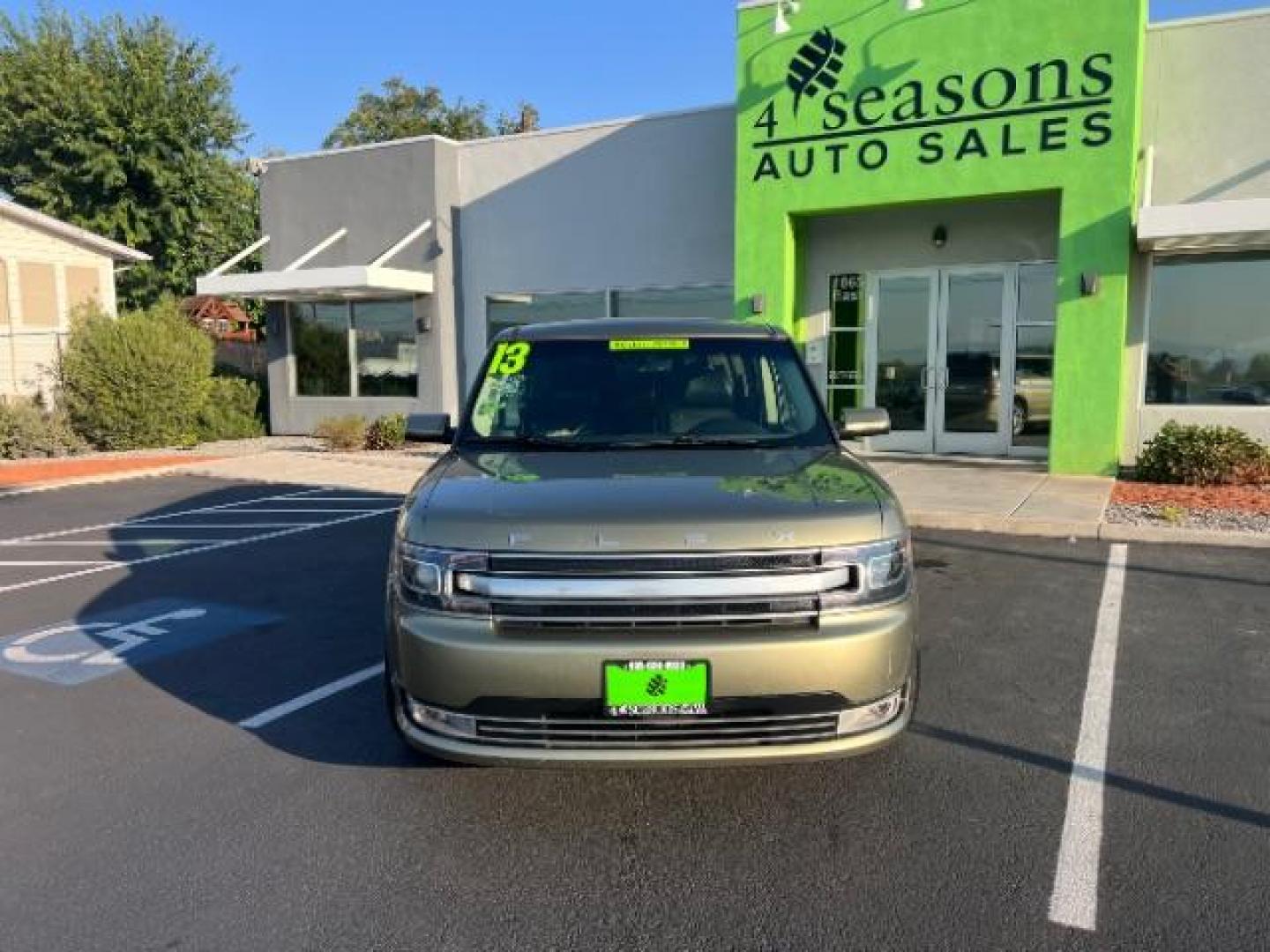 2013 Ginger Ale Metallic /Charcoal Black Leath Ford Flex Limited FWD (2FMGK5D81DB) with an 3.5L V6 DOHC 24V engine, 6-Speed Automatic Ov transmission, located at 940 North Main Street, Cedar City, UT, 84720, (435) 628-0023, 37.692936, -113.061897 - We specialize in helping ALL people get the best financing available. No matter your credit score, good, bad or none we can get you an amazing rate. Had a bankruptcy, divorce, or repossessions? We give you the green light to get your credit back on the road. Low down and affordable payments that fit - Photo#1