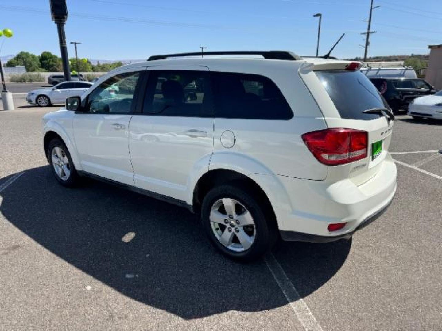 2012 White /Black Cloth Interior Dodge Journey SXT (3C4PDCBG9CT) with an 3.6L V6 DOHC 24V engine, 6-Speed Automatic transmission, located at 940 North Main Street, Cedar City, UT, 84720, (435) 628-0023, 37.692936, -113.061897 - Photo#6