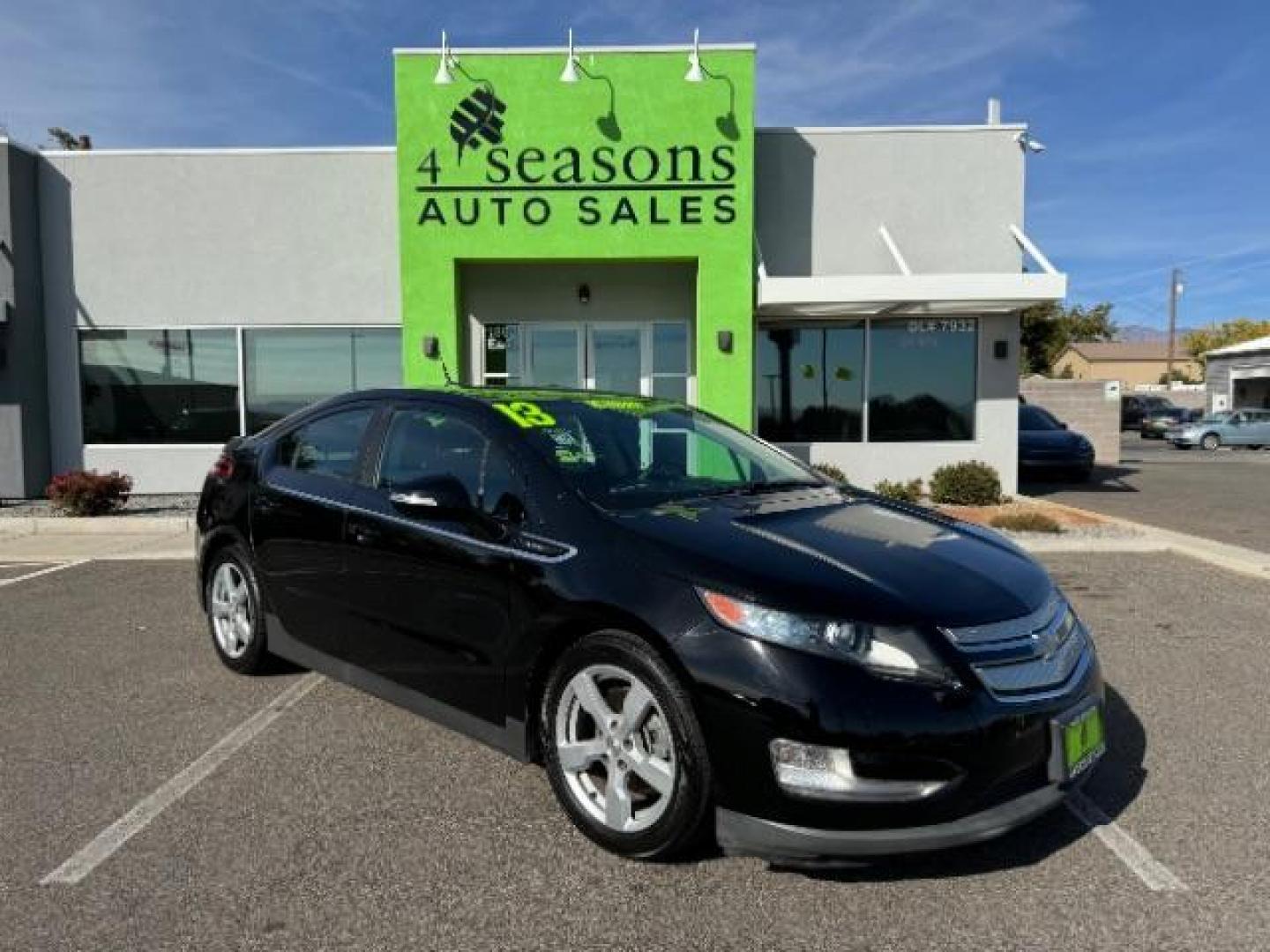 2013 Black /Black cloth interior Chevrolet Volt Standard w/ LEP (1G1RE6E47DU) with an hybrid engine, Continuously Variable Transmission transmission, located at 1865 East Red Hills Pkwy, St. George, 84770, (435) 628-0023, 37.120850, -113.543640 - Photo#0