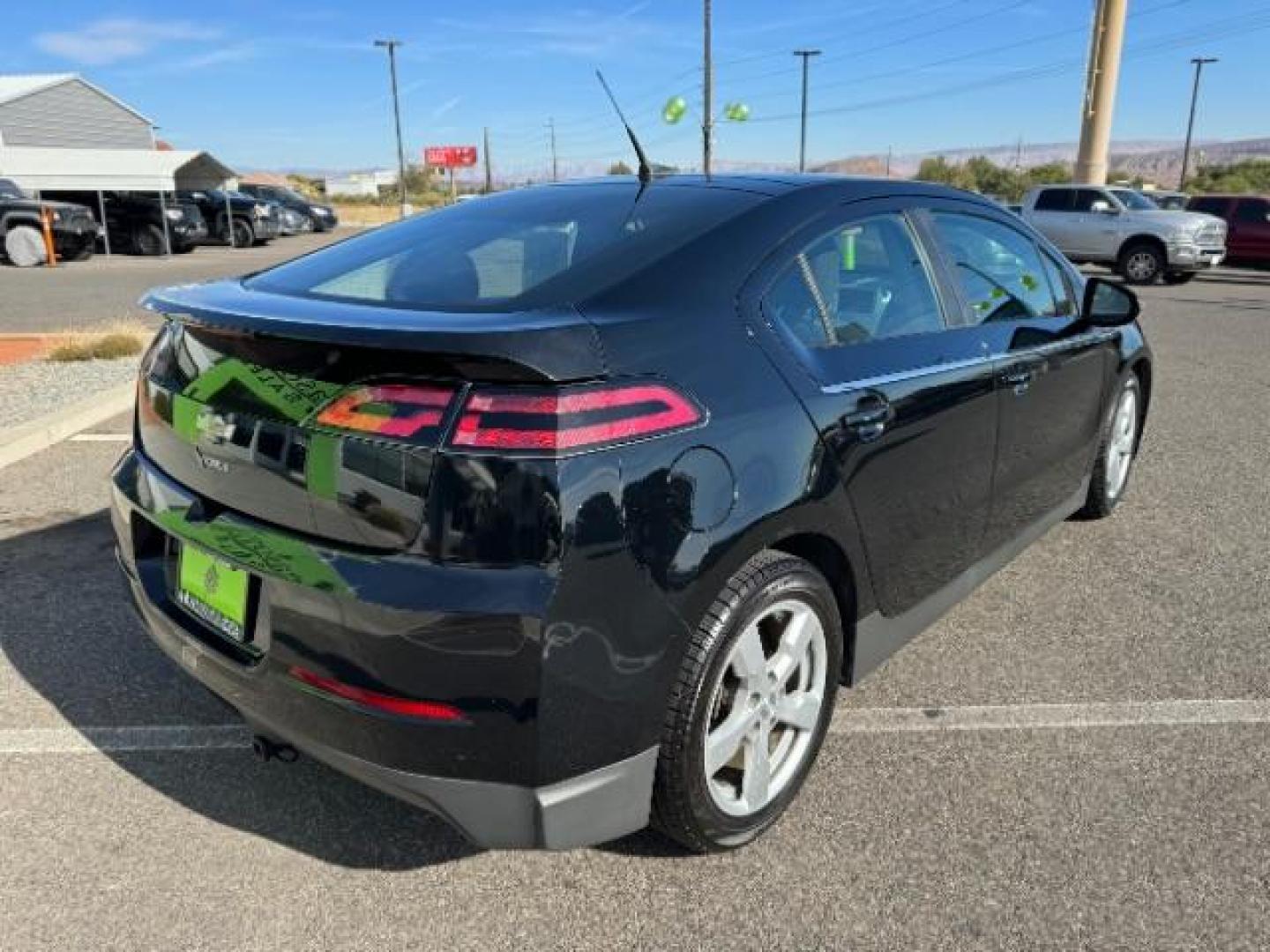 2013 Black /Black cloth interior Chevrolet Volt Standard w/ LEP (1G1RE6E47DU) with an hybrid engine, Continuously Variable Transmission transmission, located at 1865 East Red Hills Pkwy, St. George, 84770, (435) 628-0023, 37.120850, -113.543640 - Photo#9