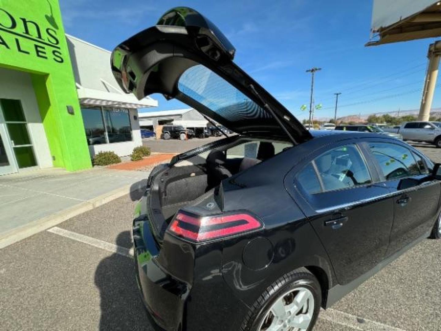 2013 Black /Black cloth interior Chevrolet Volt Standard w/ LEP (1G1RE6E47DU) with an hybrid engine, Continuously Variable Transmission transmission, located at 1865 East Red Hills Pkwy, St. George, 84770, (435) 628-0023, 37.120850, -113.543640 - Photo#26