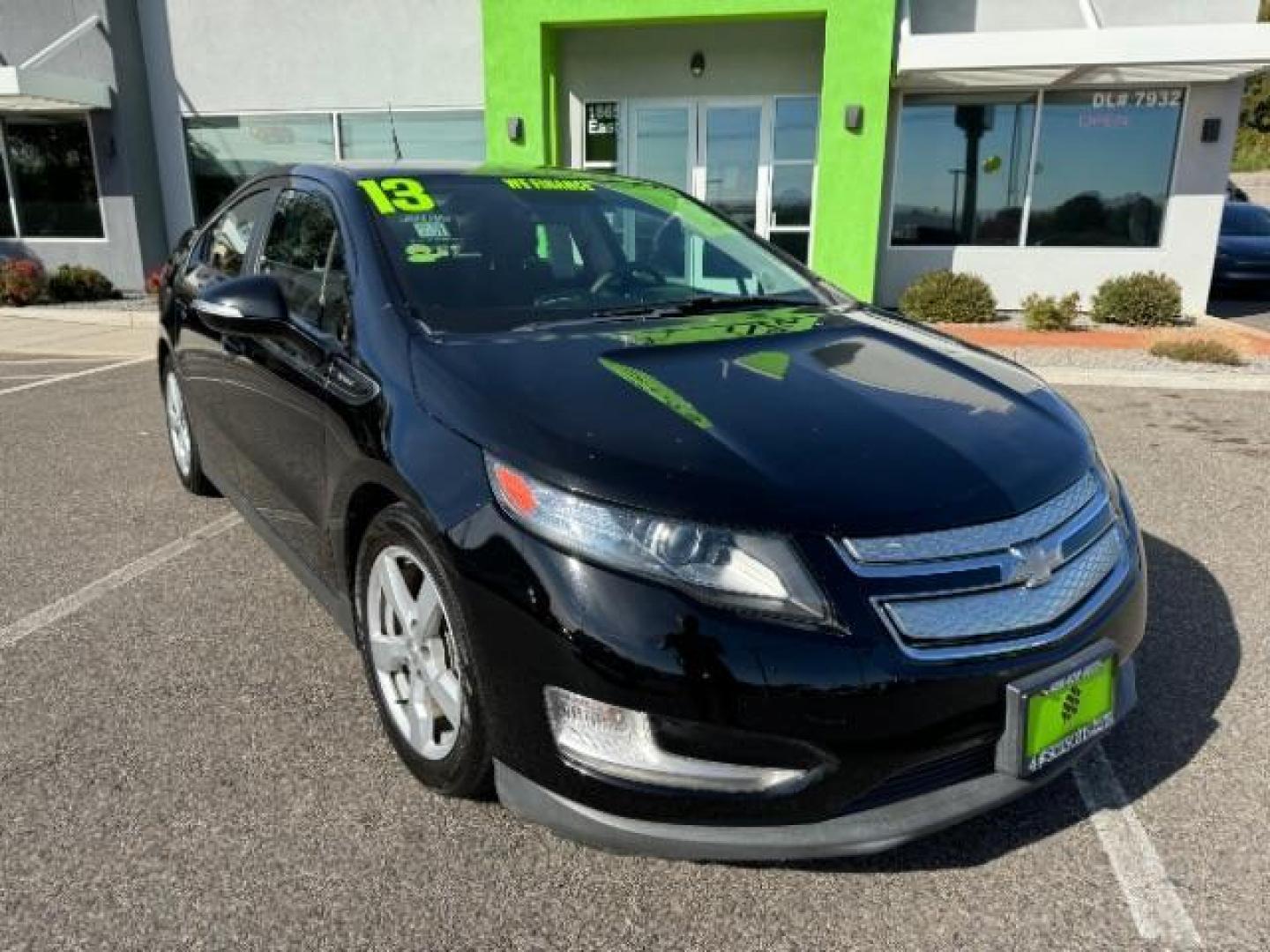 2013 Black /Black cloth interior Chevrolet Volt Standard w/ LEP (1G1RE6E47DU) with an hybrid engine, Continuously Variable Transmission transmission, located at 1865 East Red Hills Pkwy, St. George, 84770, (435) 628-0023, 37.120850, -113.543640 - Photo#2