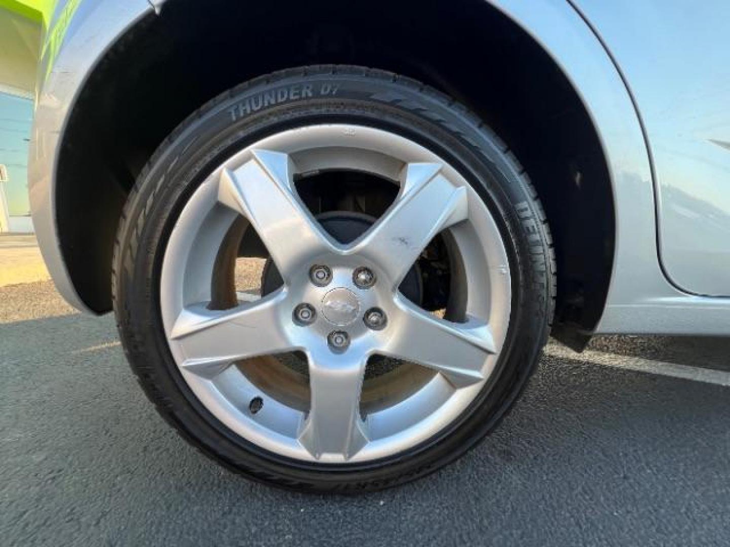 2015 Silver Ice Metallic /Dark Pewter/Dark Tit Chevrolet Sonic LTZ Auto 5-Door (1G1JE6SB0F4) with an 1.4L L4 DOHC 24V TUR engine, 6-Speed Automatic transmission, located at 1865 East Red Hills Pkwy, St. George, 84770, (435) 628-0023, 37.120850, -113.543640 - We specialize in helping ALL people get the best financing available. No matter your credit score, good, bad or none we can get you an amazing rate. Had a bankruptcy, divorce, or repossessions? We give you the green light to get your credit back on the road. Low down and affordable payments that fit - Photo#9