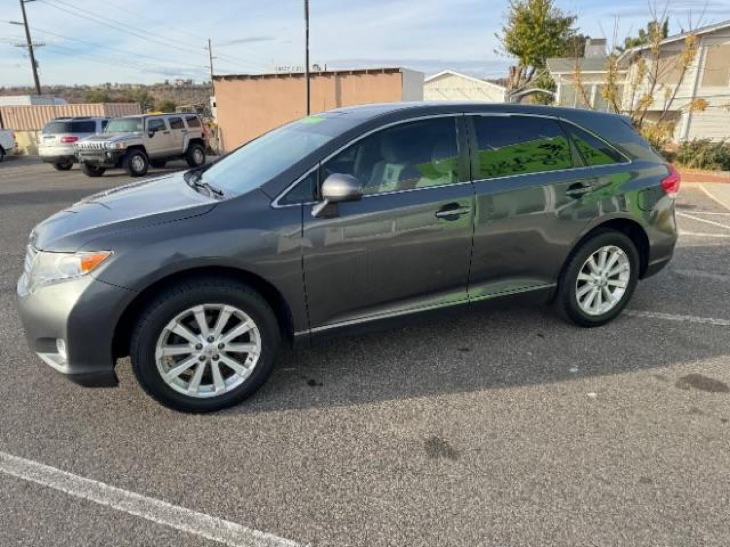 2010 Magnetic Gray Metallic /Ivory Cloth Interior Toyota Venza 4X4 I4 (4T3BA3BB0AU) with an 2.7L L4 DOHC 16V engine, 6-Speed Automatic transmission, located at 1865 East Red Hills Pkwy, St. George, 84770, (435) 628-0023, 37.120850, -113.543640 - Photo#4