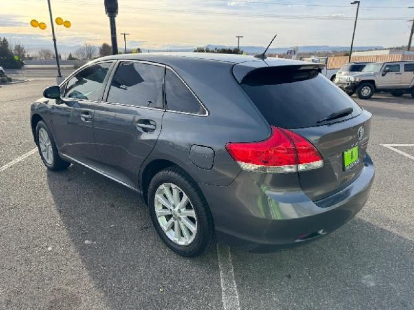 2010 Magnetic Gray Metallic /Ivory Cloth Interior Toyota Venza 4X4 I4 (4T3BA3BB0AU) with an 2.7L L4 DOHC 16V engine, 6-Speed Automatic transmission, located at 1865 East Red Hills Pkwy, St. George, 84770, (435) 628-0023, 37.120850, -113.543640 - Photo#6