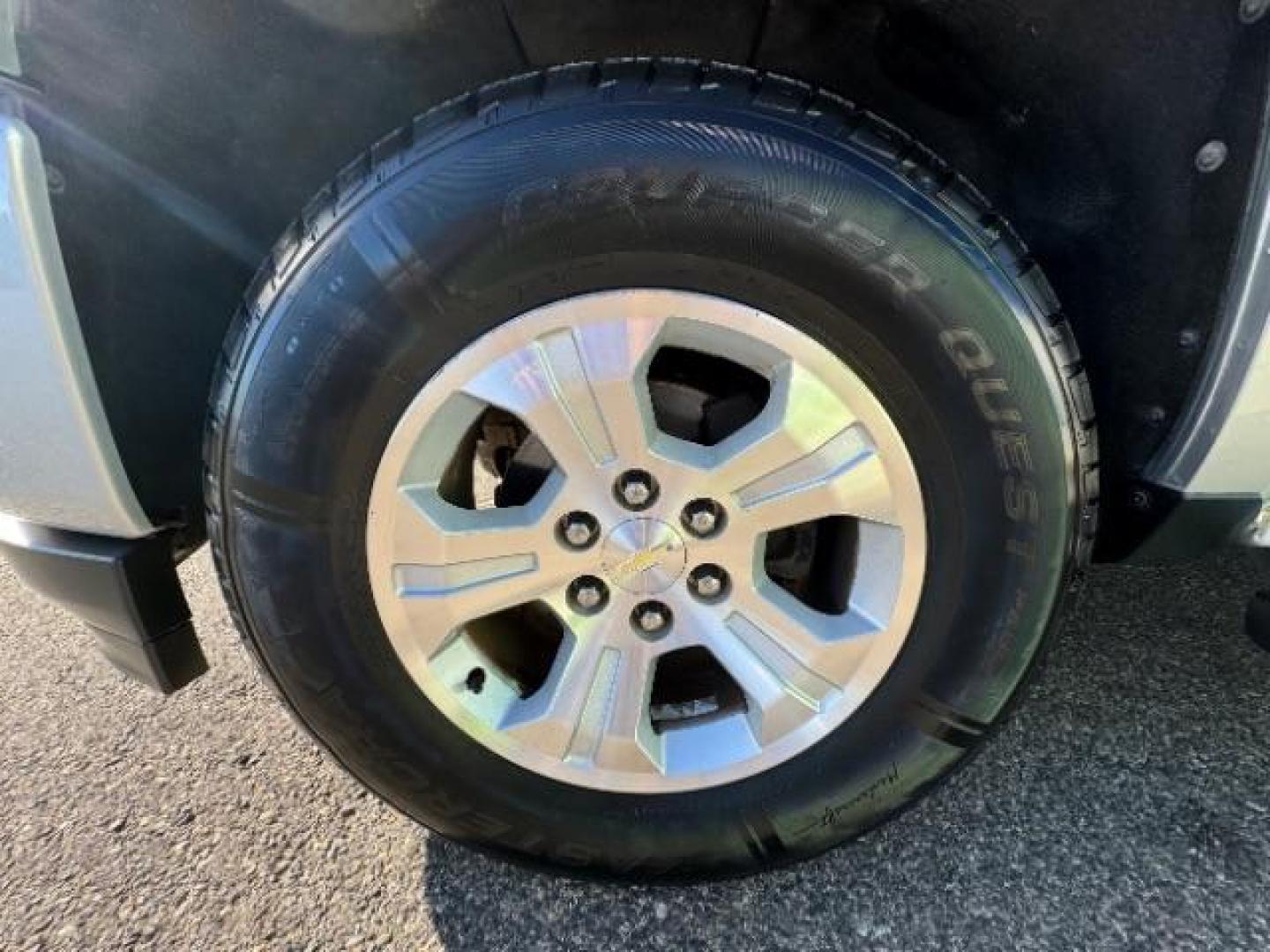 2016 Silver Ice Metallic /Dark Ash Seats w/Jet Black Interior Accents, cloth Chevrolet Silverado 1500 LT Crew Cab 4WD (3GCUKREC5GG) with an 5.3L V8 OHV 16V engine, 6-Speed Automatic transmission, located at 1865 East Red Hills Pkwy, St. George, 84770, (435) 628-0023, 37.120850, -113.543640 - We specialize in helping ALL people get the best financing available. No matter your credit score, good, bad or none we can get you an amazing rate. Had a bankruptcy, divorce, or repossessions? We give you the green light to get your credit back on the road. Low down and affordable payments that fit - Photo#15