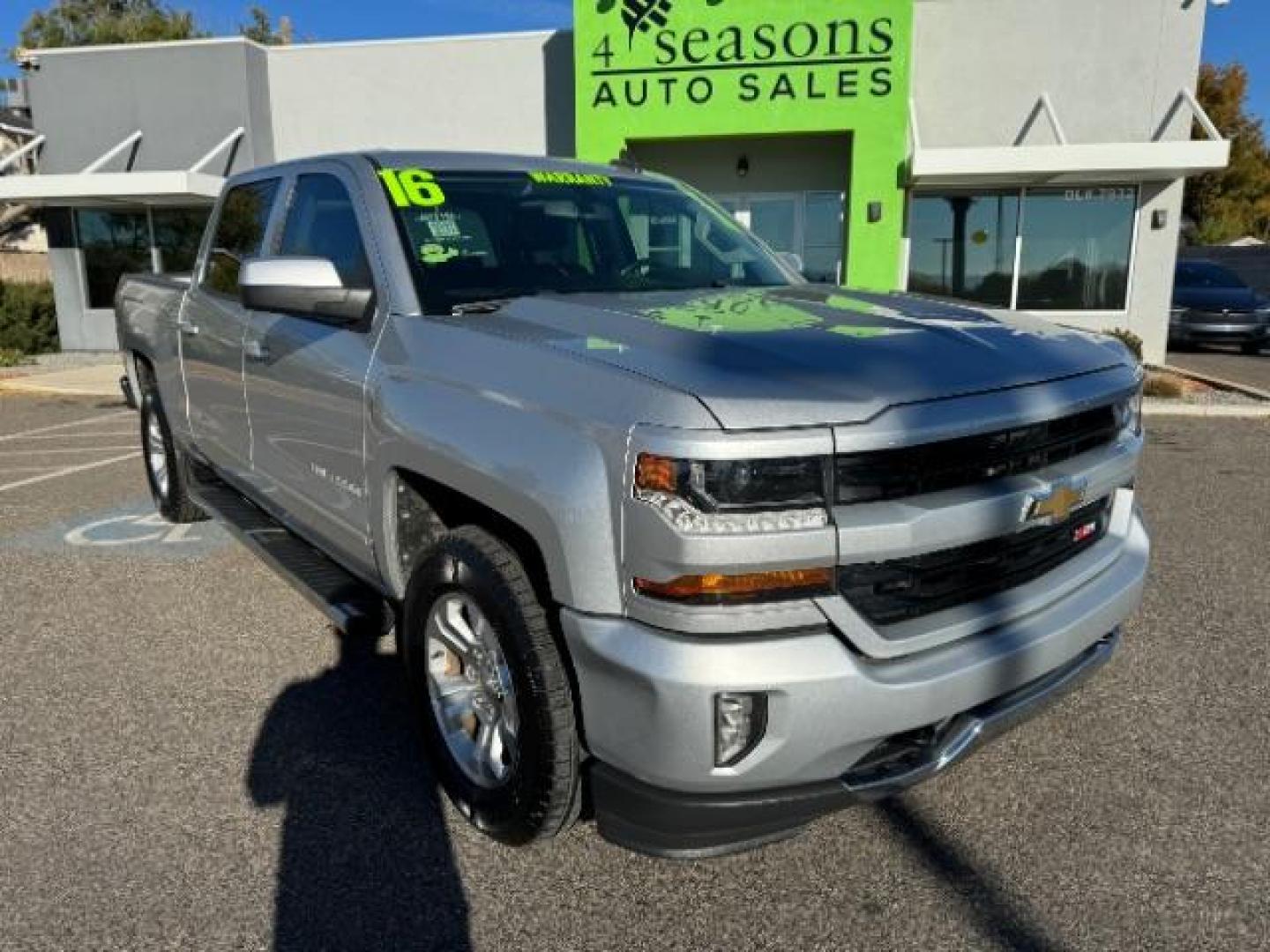 2016 Silver Ice Metallic /Dark Ash Seats w/Jet Black Interior Accents, cloth Chevrolet Silverado 1500 LT Crew Cab 4WD (3GCUKREC5GG) with an 5.3L V8 OHV 16V engine, 6-Speed Automatic transmission, located at 1865 East Red Hills Pkwy, St. George, 84770, (435) 628-0023, 37.120850, -113.543640 - We specialize in helping ALL people get the best financing available. No matter your credit score, good, bad or none we can get you an amazing rate. Had a bankruptcy, divorce, or repossessions? We give you the green light to get your credit back on the road. Low down and affordable payments that fit - Photo#1