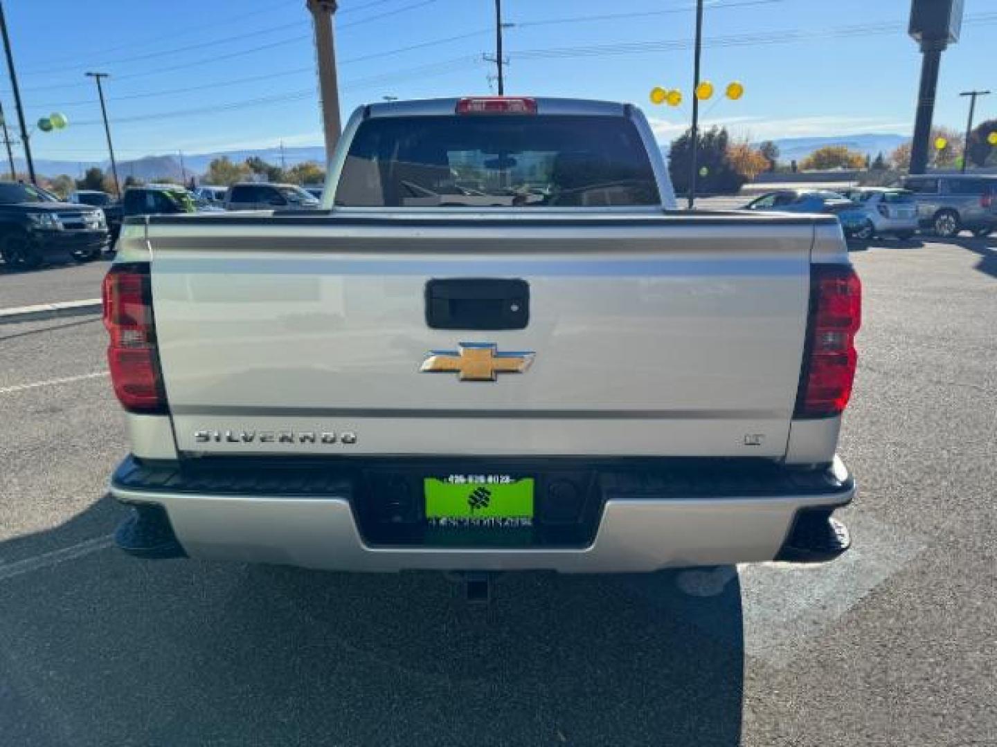 2016 Silver Ice Metallic /Dark Ash Seats w/Jet Black Interior Accents, cloth Chevrolet Silverado 1500 LT Crew Cab 4WD (3GCUKREC5GG) with an 5.3L V8 OHV 16V engine, 6-Speed Automatic transmission, located at 1865 East Red Hills Pkwy, St. George, 84770, (435) 628-0023, 37.120850, -113.543640 - Photo#8