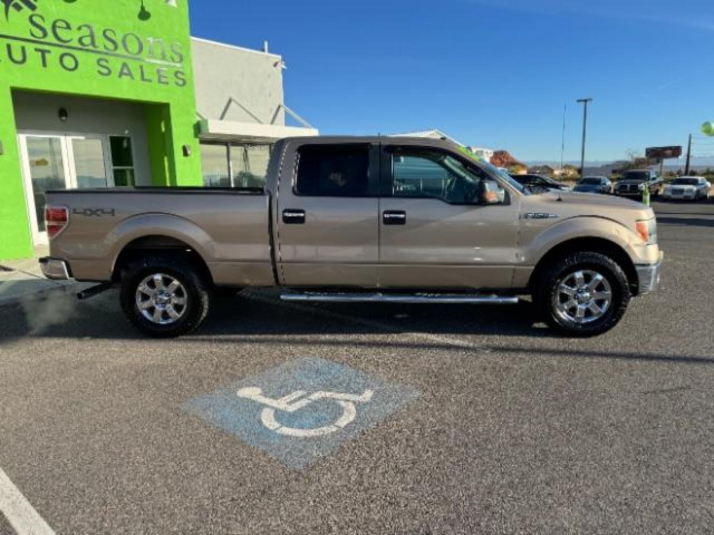 2013 Tan /Tan Cloth Interior Ford F-150 XLT SuperCrew 6.5-ft. Bed 4WD (1FTFW1EF9DK) with an 5.0L V8 engine, 6-Speed Automatic transmission, located at 1865 East Red Hills Pkwy, St. George, 84770, (435) 628-0023, 37.120850, -113.543640 - Photo#11