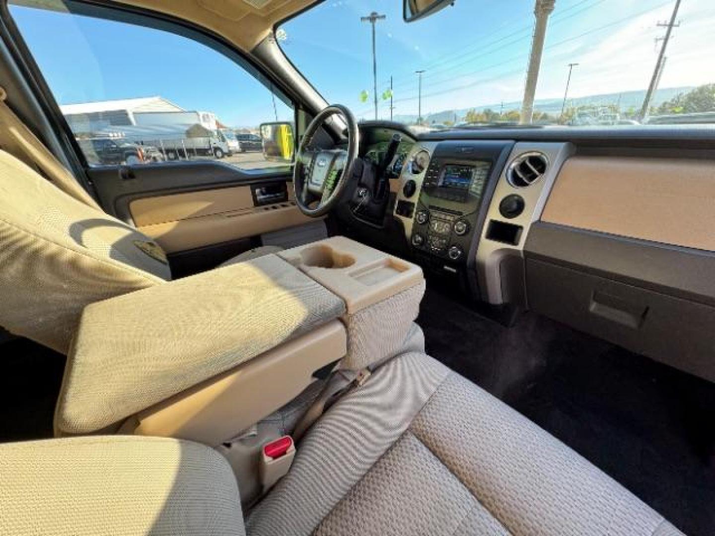 2013 Tan /Tan Cloth Interior Ford F-150 XLT SuperCrew 6.5-ft. Bed 4WD (1FTFW1EF9DK) with an 5.0L V8 engine, 6-Speed Automatic transmission, located at 1865 East Red Hills Pkwy, St. George, 84770, (435) 628-0023, 37.120850, -113.543640 - Photo#36