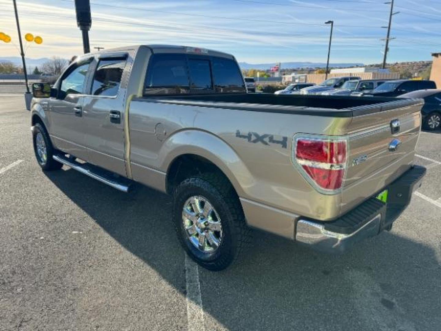 2013 Tan /Tan Cloth Interior Ford F-150 XLT SuperCrew 6.5-ft. Bed 4WD (1FTFW1EF9DK) with an 5.0L V8 engine, 6-Speed Automatic transmission, located at 1865 East Red Hills Pkwy, St. George, 84770, (435) 628-0023, 37.120850, -113.543640 - Photo#6