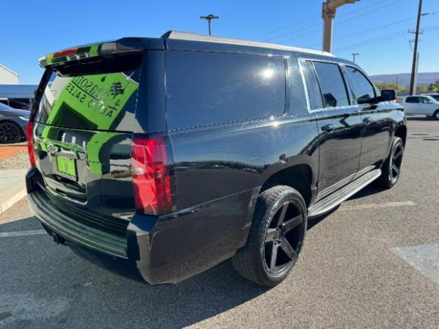 2016 Black /Black leather Interior Chevrolet Suburban LS 2WD (1GNSCGKC8GR) with an 5.3L V8 OHV 16V engine, 6-Speed Automatic transmission, located at 1865 East Red Hills Pkwy, St. George, 84770, (435) 628-0023, 37.120850, -113.543640 - Photo#9