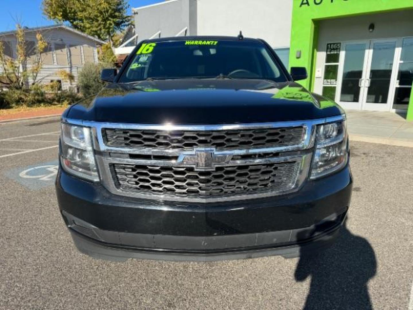 2016 Black /Black leather Interior Chevrolet Suburban LS 2WD (1GNSCGKC8GR) with an 5.3L V8 OHV 16V engine, 6-Speed Automatic transmission, located at 1865 East Red Hills Pkwy, St. George, 84770, (435) 628-0023, 37.120850, -113.543640 - We specialize in helping ALL people get the best financing available. No matter your credit score, good, bad or none we can get you an amazing rate. Had a bankruptcy, divorce, or repossessions? We give you the green light to get your credit back on the road. Low down and affordable payments that fit - Photo#2