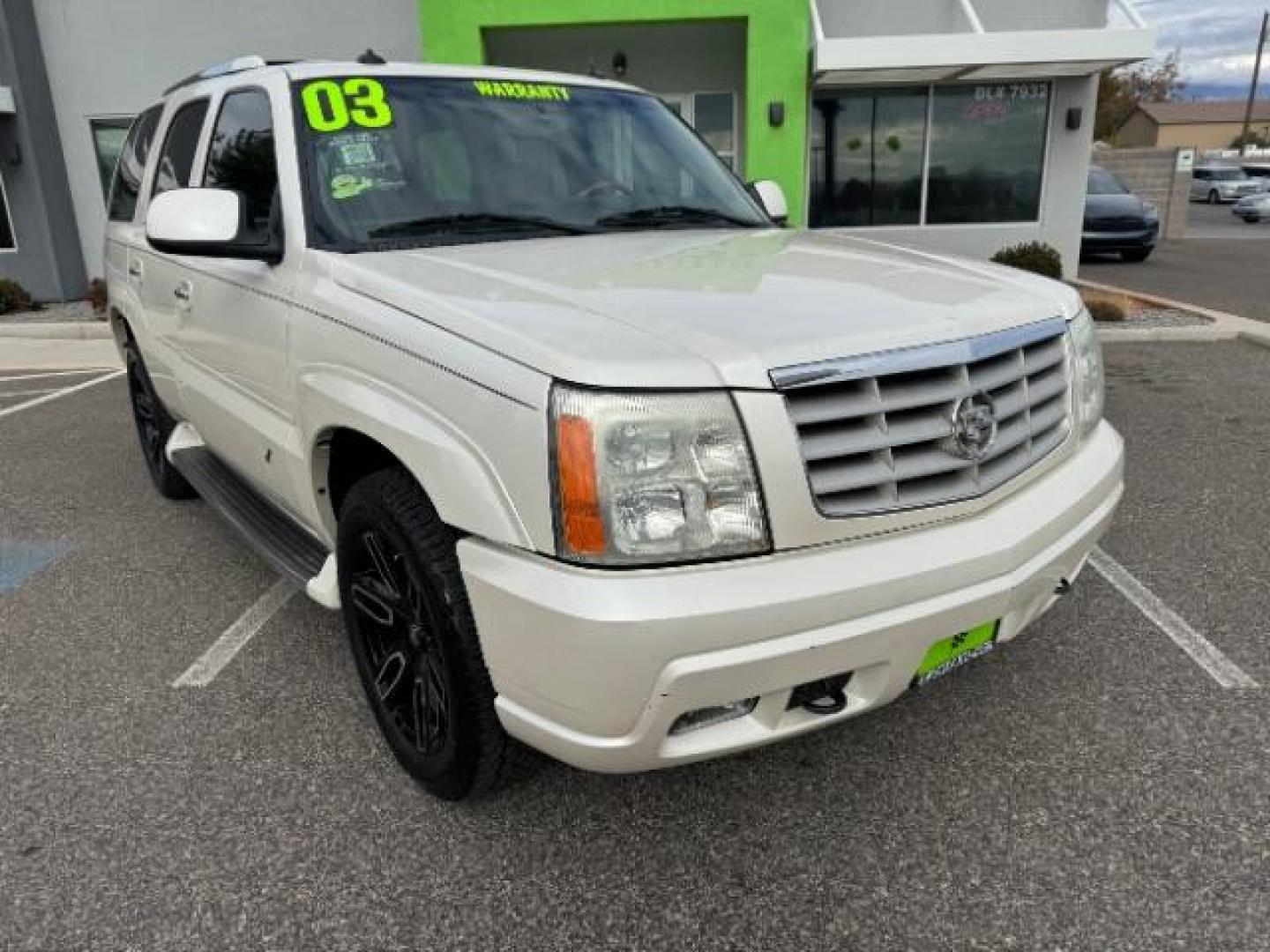 2003 White Diamond /Pewter Leather Cadillac Escalade AWD (1GYEK63NX3R) with an 6.0L V8 OHV 16V engine, 4-Speed Automatic transmission, located at 940 North Main Street, Cedar City, UT, 84720, (435) 628-0023, 37.692936, -113.061897 - Photo#1