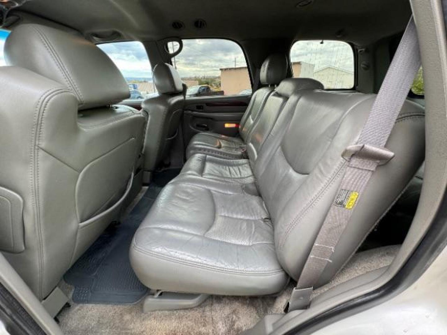 2003 White Diamond /Pewter Leather Cadillac Escalade AWD (1GYEK63NX3R) with an 6.0L V8 OHV 16V engine, 4-Speed Automatic transmission, located at 940 North Main Street, Cedar City, UT, 84720, (435) 628-0023, 37.692936, -113.061897 - Photo#26