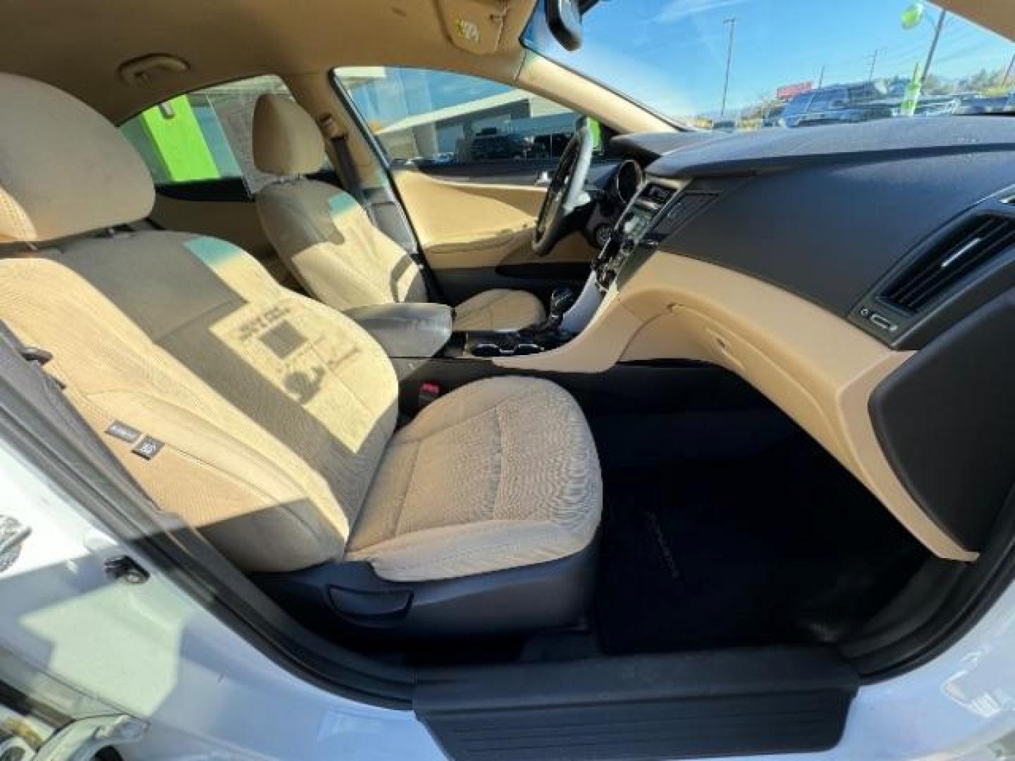 2011 Pearl White /Camel Cloth Interior Hyundai Sonata GLS Auto (5NPEB4AC7BH) with an 2.4L L4 DOHC 16V engine, 6-Speed Automatic transmission, located at 940 North Main Street, Cedar City, UT, 84720, (435) 628-0023, 37.692936, -113.061897 - Photo#28