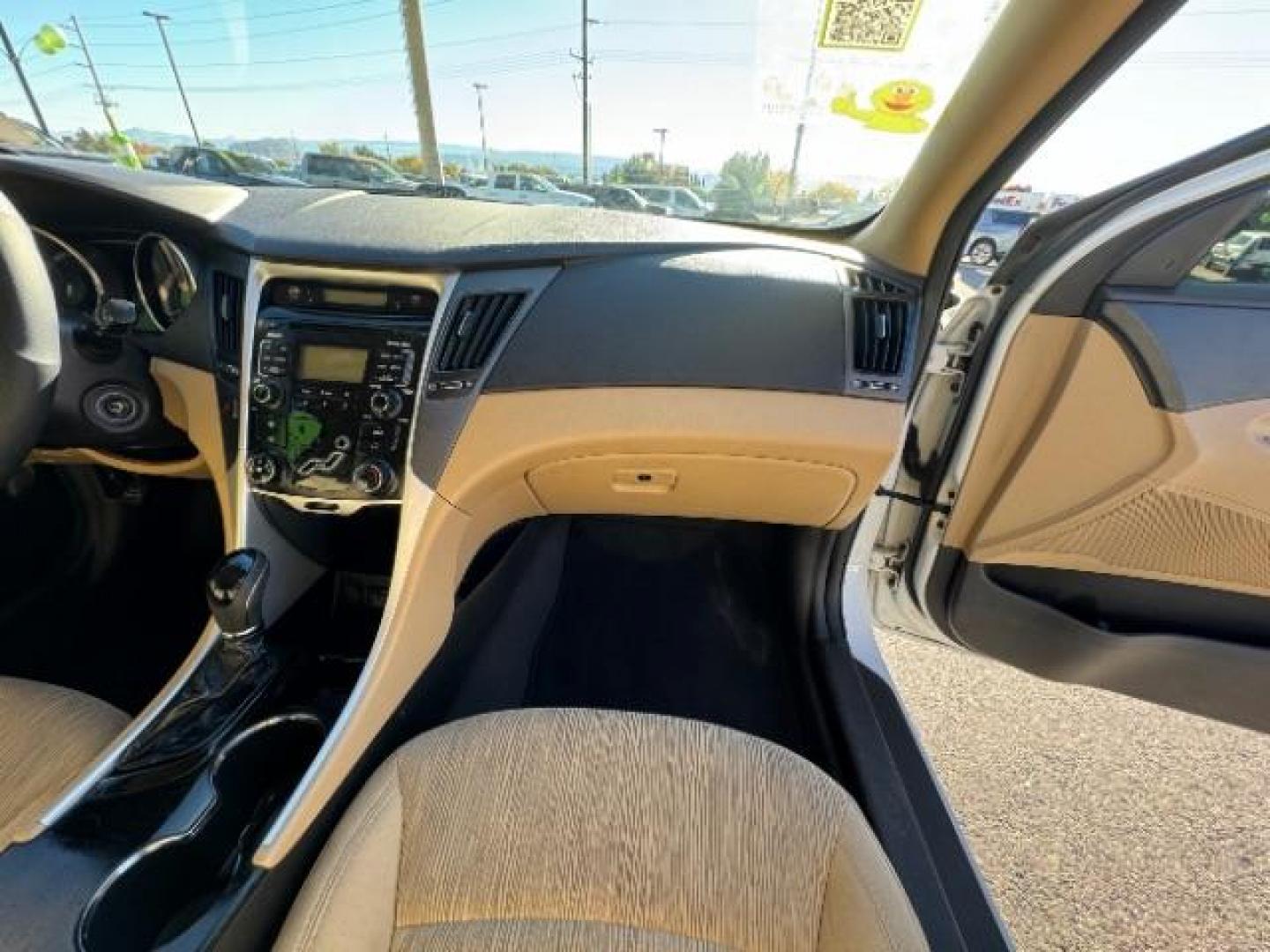 2011 Pearl White /Camel Cloth Interior Hyundai Sonata GLS Auto (5NPEB4AC7BH) with an 2.4L L4 DOHC 16V engine, 6-Speed Automatic transmission, located at 940 North Main Street, Cedar City, UT, 84720, (435) 628-0023, 37.692936, -113.061897 - Photo#30