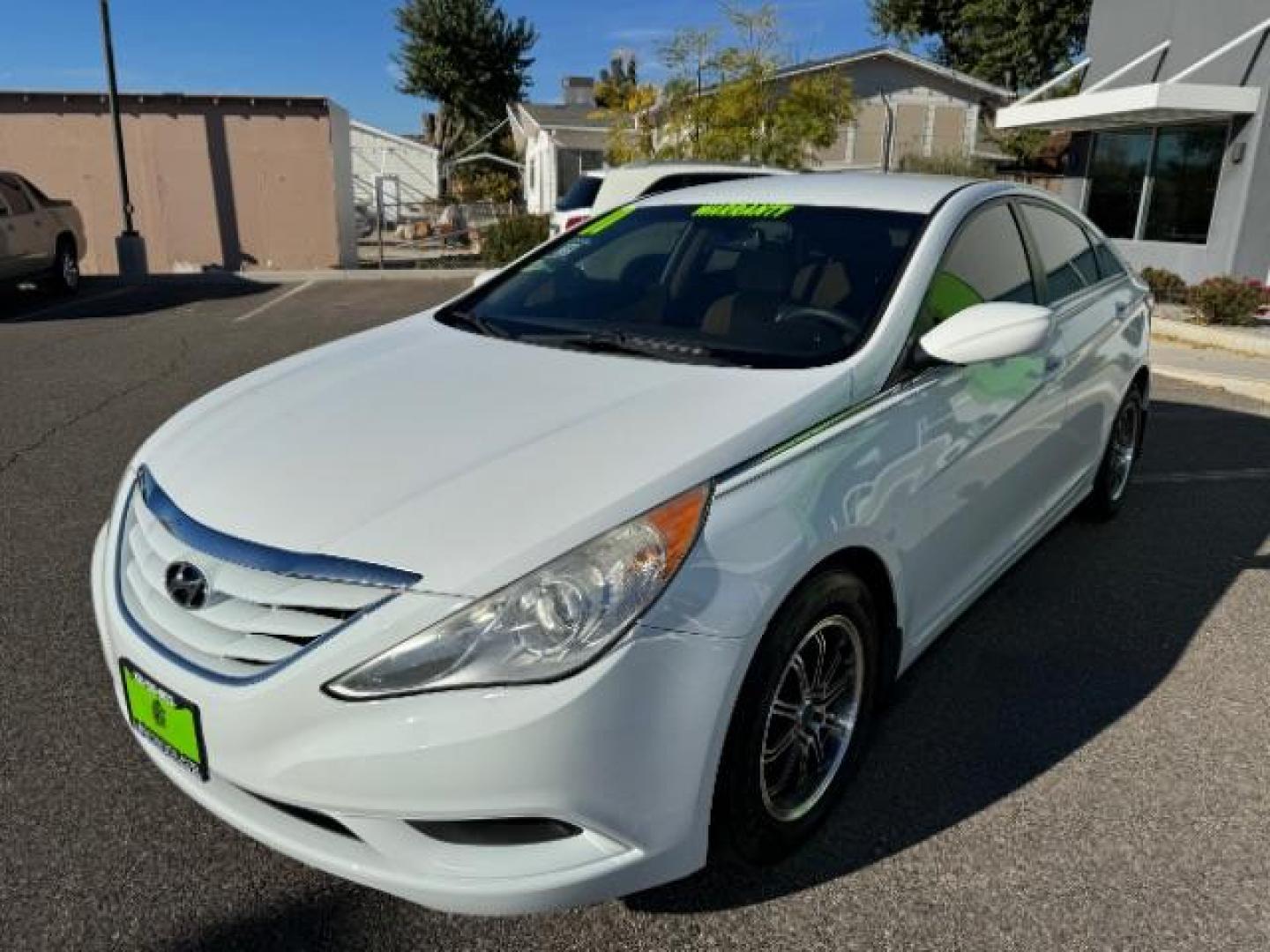 2011 Pearl White /Camel Cloth Interior Hyundai Sonata GLS Auto (5NPEB4AC7BH) with an 2.4L L4 DOHC 16V engine, 6-Speed Automatic transmission, located at 940 North Main Street, Cedar City, UT, 84720, (435) 628-0023, 37.692936, -113.061897 - Photo#3