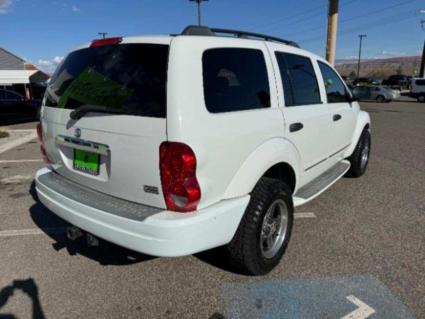 2004 Bright White /Medium Slate Gray Leather Interior Dodge Durango Limited 4WD (1D8HB58D24F) with an 5.7L V8 OHV 16V engine, 5-Speed Automatic transmission, located at 1865 East Red Hills Pkwy, St. George, 84770, (435) 628-0023, 37.120850, -113.543640 - We specialize in helping ALL people get the best financing available. No matter your credit score, good, bad or none we can get you an amazing rate. Had a bankruptcy, divorce, or repossessions? We give you the green light to get your credit back on the road. Low down and affordable payments that fit - Photo#9