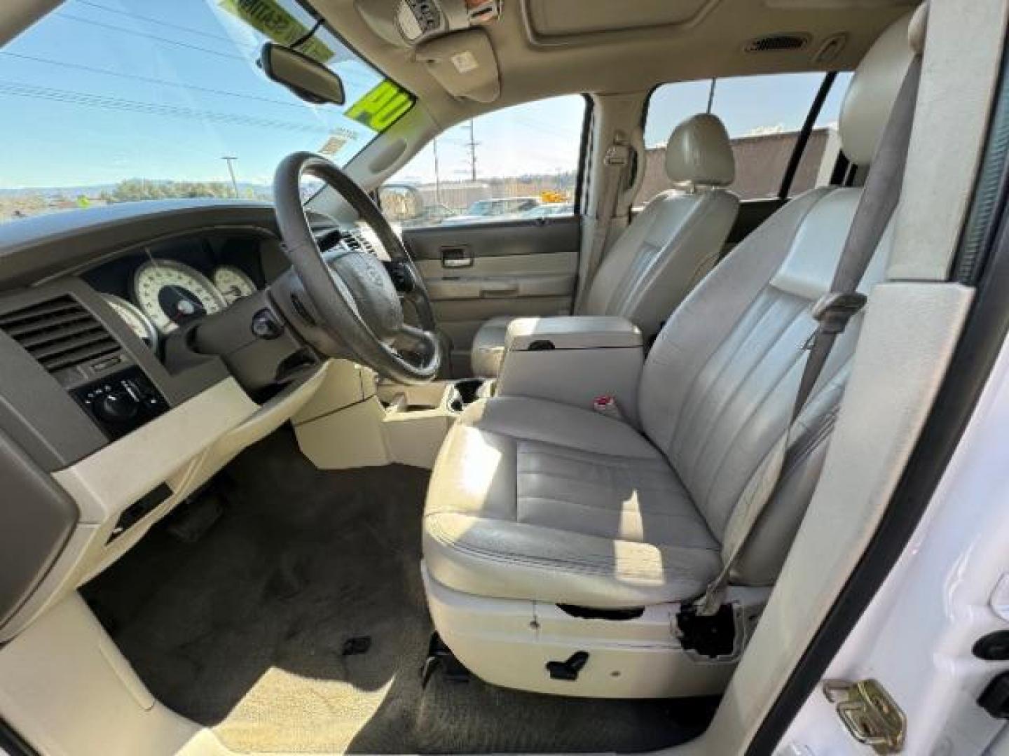 2004 Bright White /Medium Slate Gray Leather Interior Dodge Durango Limited 4WD (1D8HB58D24F) with an 5.7L V8 OHV 16V engine, 5-Speed Automatic transmission, located at 1865 East Red Hills Pkwy, St. George, 84770, (435) 628-0023, 37.120850, -113.543640 - We specialize in helping ALL people get the best financing available. No matter your credit score, good, bad or none we can get you an amazing rate. Had a bankruptcy, divorce, or repossessions? We give you the green light to get your credit back on the road. Low down and affordable payments that fit - Photo#18