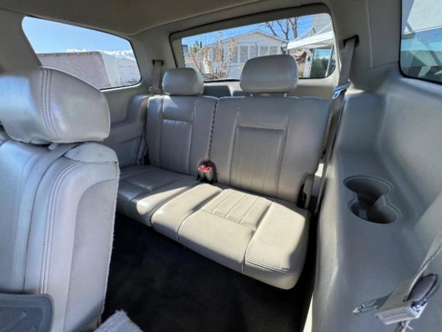 2004 Bright White /Medium Slate Gray Leather Interior Dodge Durango Limited 4WD (1D8HB58D24F) with an 5.7L V8 OHV 16V engine, 5-Speed Automatic transmission, located at 1865 East Red Hills Pkwy, St. George, 84770, (435) 628-0023, 37.120850, -113.543640 - We specialize in helping ALL people get the best financing available. No matter your credit score, good, bad or none we can get you an amazing rate. Had a bankruptcy, divorce, or repossessions? We give you the green light to get your credit back on the road. Low down and affordable payments that fit - Photo#35