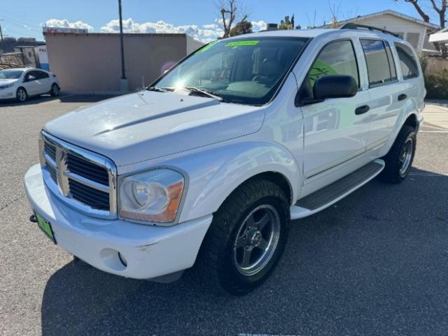 2004 Bright White /Medium Slate Gray Leather Interior Dodge Durango Limited 4WD (1D8HB58D24F) with an 5.7L V8 OHV 16V engine, 5-Speed Automatic transmission, located at 1865 East Red Hills Pkwy, St. George, 84770, (435) 628-0023, 37.120850, -113.543640 - We specialize in helping ALL people get the best financing available. No matter your credit score, good, bad or none we can get you an amazing rate. Had a bankruptcy, divorce, or repossessions? We give you the green light to get your credit back on the road. Low down and affordable payments that fit - Photo#3