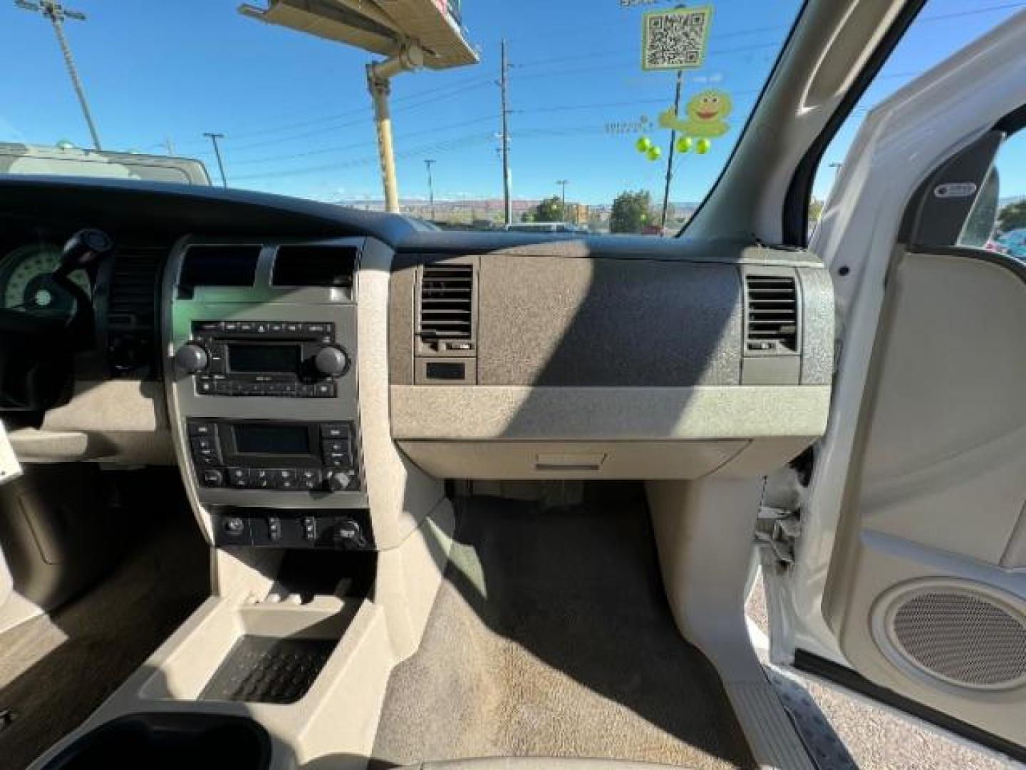 2004 Bright White /Medium Slate Gray Leather Interior Dodge Durango Limited 4WD (1D8HB58D24F) with an 5.7L V8 OHV 16V engine, 5-Speed Automatic transmission, located at 1865 East Red Hills Pkwy, St. George, 84770, (435) 628-0023, 37.120850, -113.543640 - We specialize in helping ALL people get the best financing available. No matter your credit score, good, bad or none we can get you an amazing rate. Had a bankruptcy, divorce, or repossessions? We give you the green light to get your credit back on the road. Low down and affordable payments that fit - Photo#43