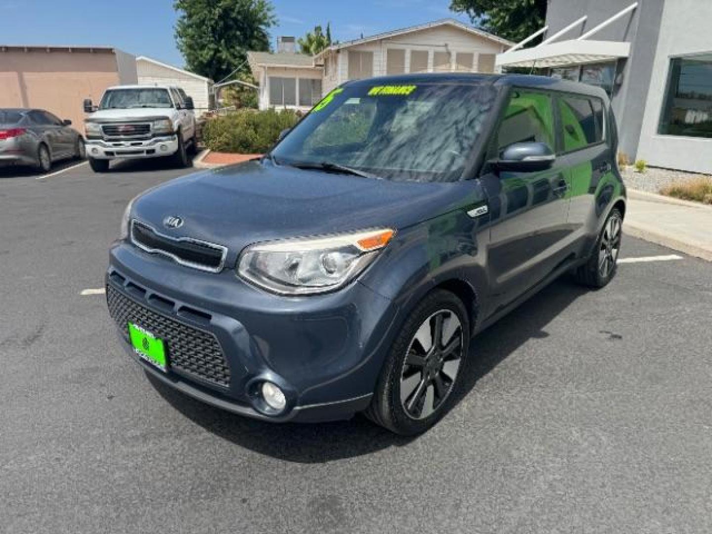 2015 Fathom Blue Kia Soul WAGON 4-DR (KNDJX3A58F7) with an 2.0L L4 DOHC 16V engine, 6-Speed Automatic transmission, located at 1865 East Red Hills Pkwy, St. George, 84770, (435) 628-0023, 37.120850, -113.543640 - Photo#2