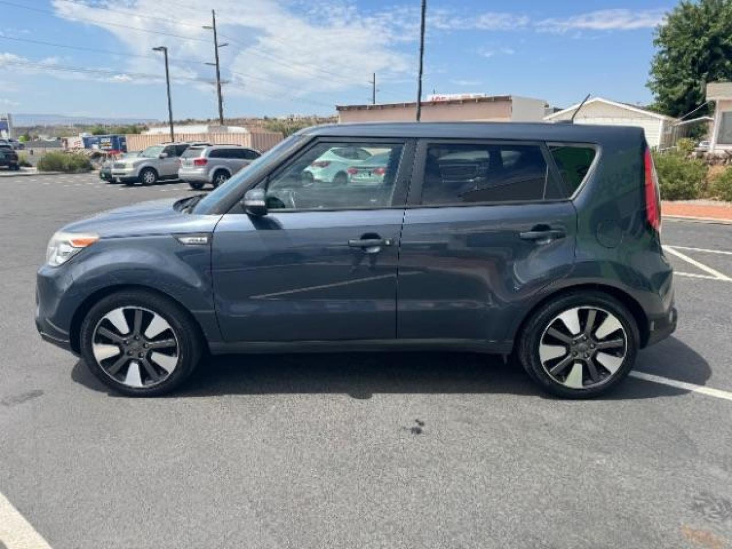 2015 Fathom Blue Kia Soul WAGON 4-DR (KNDJX3A58F7) with an 2.0L L4 DOHC 16V engine, 6-Speed Automatic transmission, located at 1865 East Red Hills Pkwy, St. George, 84770, (435) 628-0023, 37.120850, -113.543640 - Photo#3