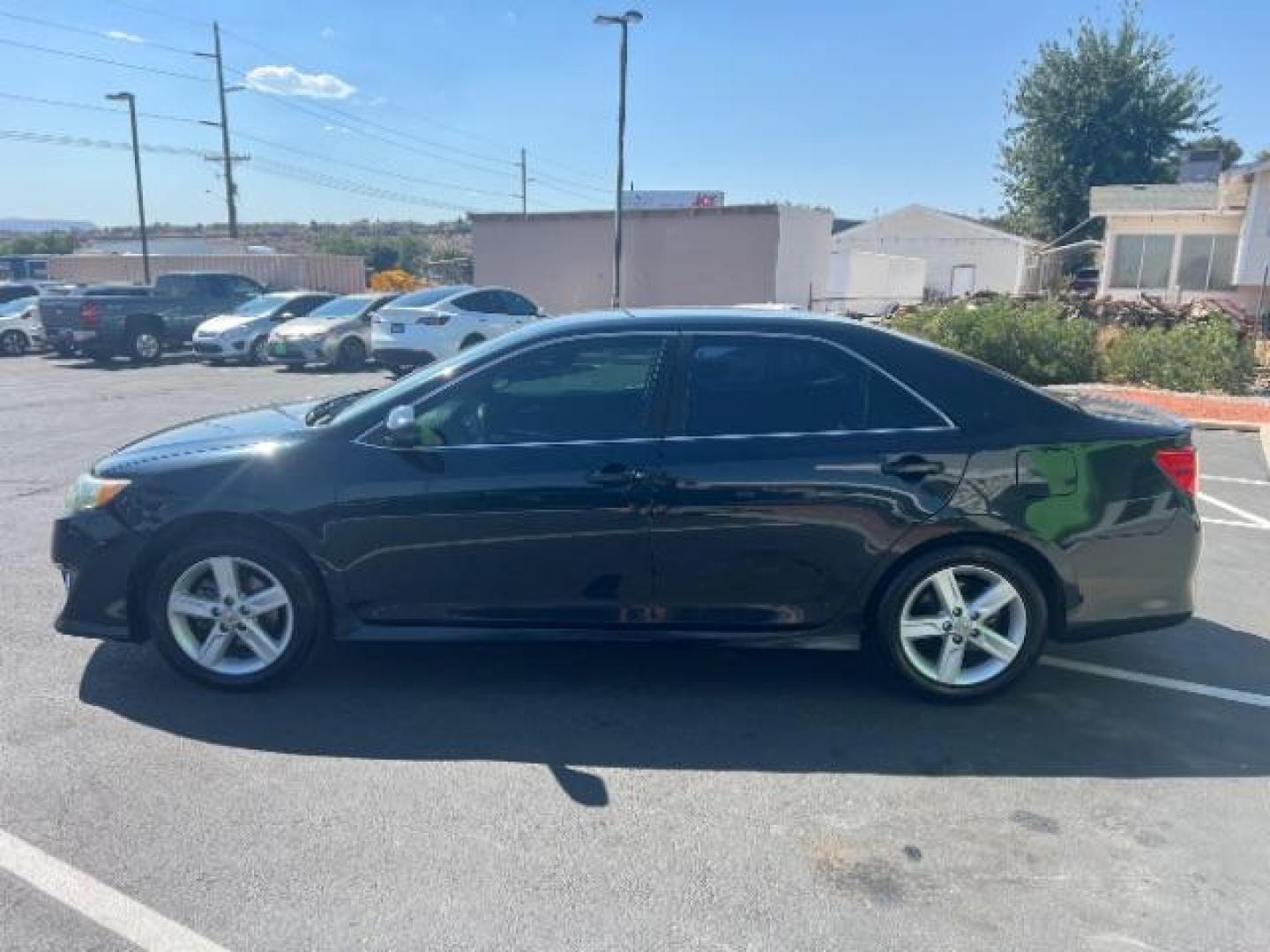 2012 Attitude Black Metal /Black Leather Interi Toyota Camry SE (4T1BF1FK4CU) with an 2.5L L4 DOHC 16V engine, 6-Speed Automatic transmission, located at 1865 East Red Hills Pkwy, St. George, 84770, (435) 628-0023, 37.120850, -113.543640 - We specialize in helping ALL people get the best financing available. No matter your credit score, good, bad or none we can get you an amazing rate. Had a bankruptcy, divorce, or repossessions? We give you the green light to get your credit back on the road. Low down and affordable payments that fit - Photo#3