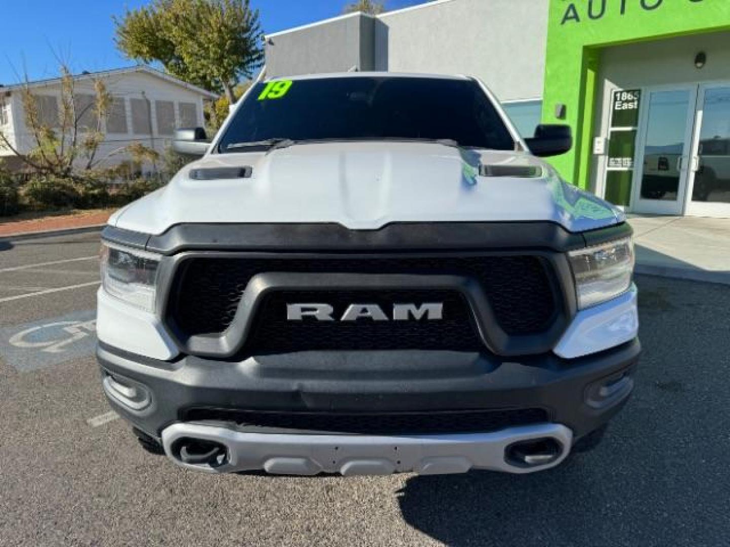 2019 White /Black RAM 1500 Rebel Quad Cab 4WD (1C6RRFEG5KN) with an 3.6L V6 DOHC 24V engine, 8-Speed Automatic transmission, located at 1865 East Red Hills Pkwy, St. George, 84770, (435) 628-0023, 37.120850, -113.543640 - Photo#2