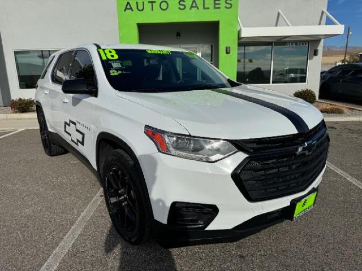 2018 Summit White /Jet Black, premium cloth Chevrolet Traverse LS FWD (1GNERFKW1JJ) with an 3.6L V6 DOHC 24V engine, 9-Speed Automatic transmission, located at 1865 East Red Hills Pkwy, St. George, 84770, (435) 628-0023, 37.120850, -113.543640 - Photo#1