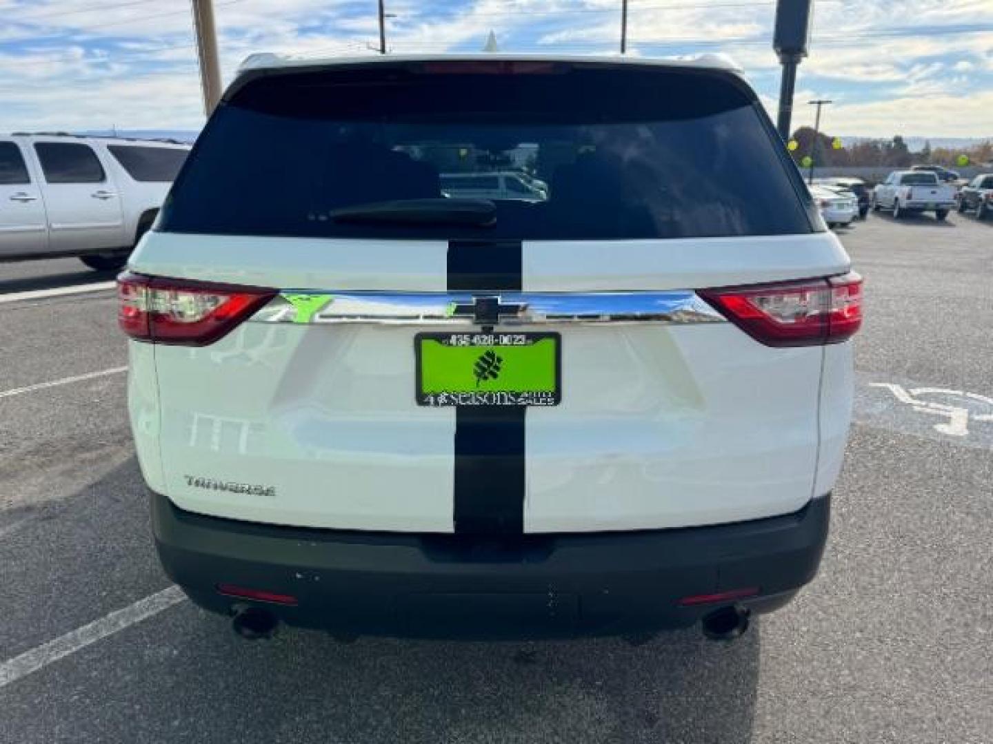 2018 Summit White /Jet Black, premium cloth Chevrolet Traverse LS FWD (1GNERFKW1JJ) with an 3.6L V6 DOHC 24V engine, 9-Speed Automatic transmission, located at 1865 East Red Hills Pkwy, St. George, 84770, (435) 628-0023, 37.120850, -113.543640 - Photo#7