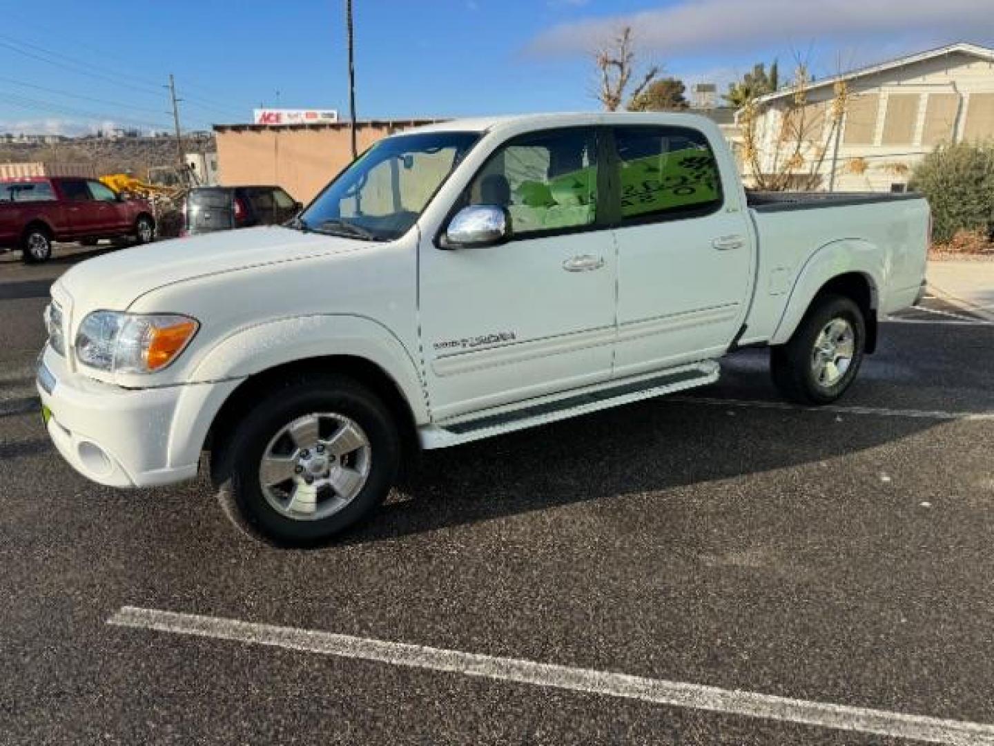 2006 Natural White /Light Charcoal Cloth Interior Toyota Tundra SR5 Double Cab (5TBET34176S) with an 4.7L V8 DOHC 32V engine, 5-Speed Automatic transmission, located at 1865 East Red Hills Pkwy, St. George, 84770, (435) 628-0023, 37.120850, -113.543640 - Photo#4