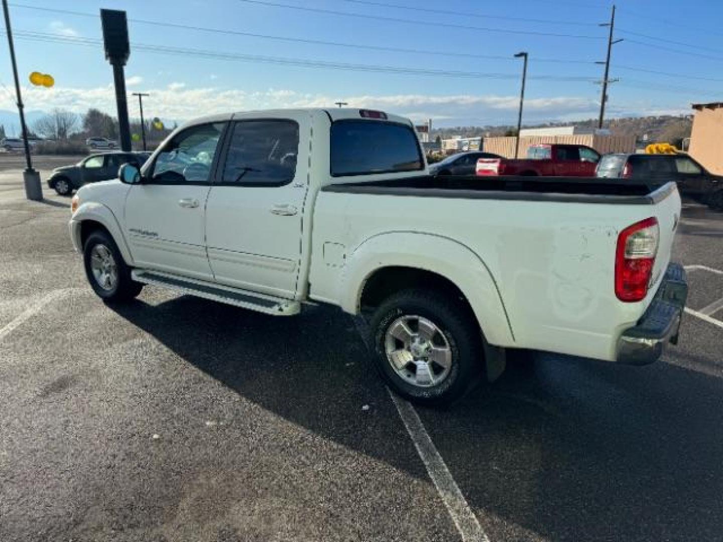 2006 Natural White /Light Charcoal Cloth Interior Toyota Tundra SR5 Double Cab (5TBET34176S) with an 4.7L V8 DOHC 32V engine, 5-Speed Automatic transmission, located at 1865 East Red Hills Pkwy, St. George, 84770, (435) 628-0023, 37.120850, -113.543640 - Photo#6