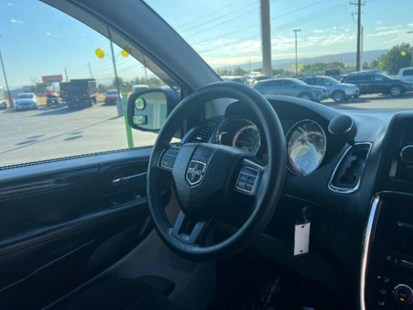 2014 Billet Silver Metall /Black Dodge Grand Caravan SE (2C4RDGBG8ER) with an 3.6L V6 DOHC 24V engine, 6-Speed Automatic transmission, located at 1865 East Red Hills Pkwy, St. George, 84770, (435) 628-0023, 37.120850, -113.543640 - Photo#30