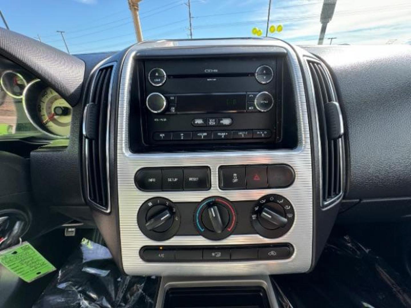 2010 White Platinum Tricoat Metallic /Charcoal Black Cloth Interior Ford Edge SEL AWD (2FMDK4JC9AB) with an 3.5L V6 DOHC 24V engine, 6-Speed Automatic transmission, located at 1865 East Red Hills Pkwy, St. George, 84770, (435) 628-0023, 37.120850, -113.543640 - Photo#15