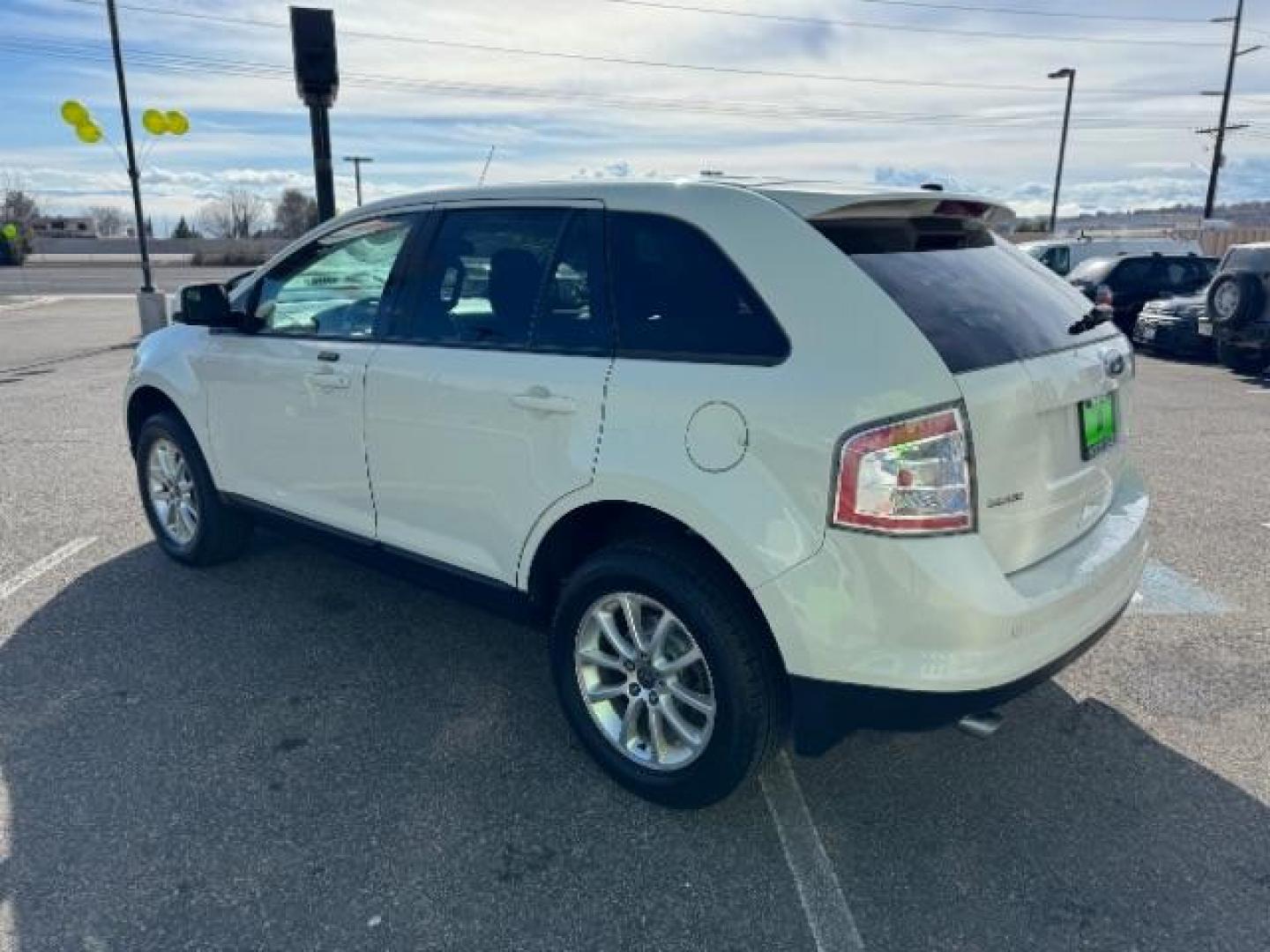 2010 White Platinum Tricoat Metallic /Charcoal Black Cloth Interior Ford Edge SEL AWD (2FMDK4JC9AB) with an 3.5L V6 DOHC 24V engine, 6-Speed Automatic transmission, located at 1865 East Red Hills Pkwy, St. George, 84770, (435) 628-0023, 37.120850, -113.543640 - Photo#6