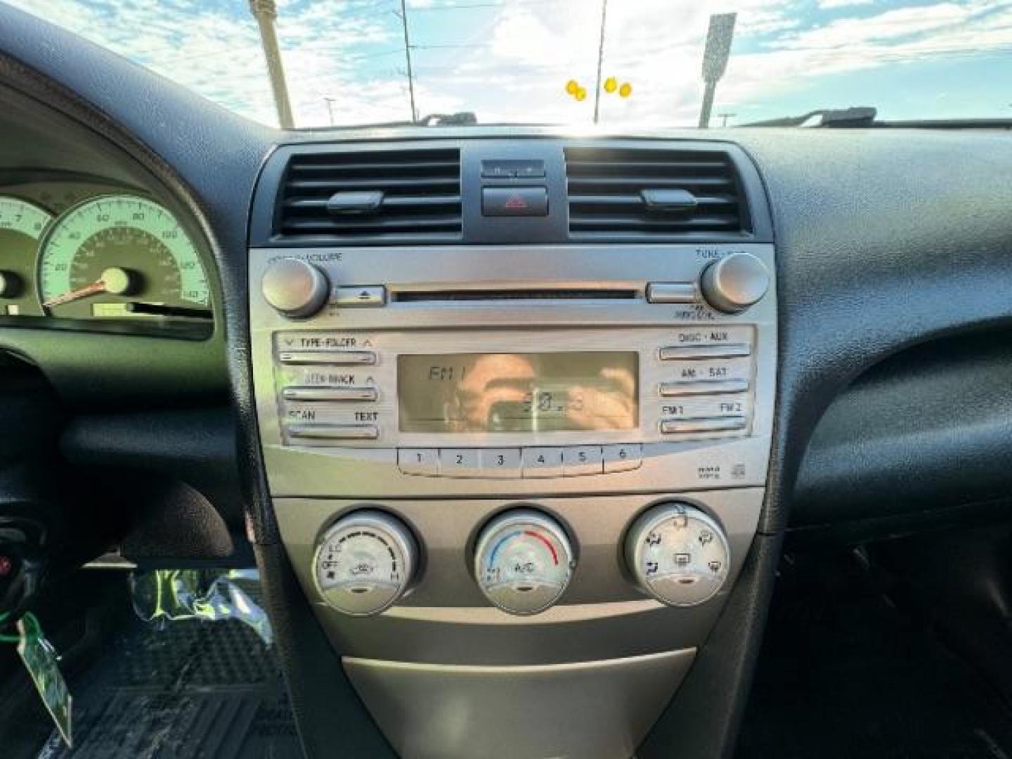 2011 Classic Silver Metal Toyota Camry SEDAN 4-DR (4T1BF3EK1BU) with an 2.5L L4 DOHC 16V engine, 6-Speed Automatic transmission, located at 1865 East Red Hills Pkwy, St. George, 84770, (435) 628-0023, 37.120850, -113.543640 - Photo#24