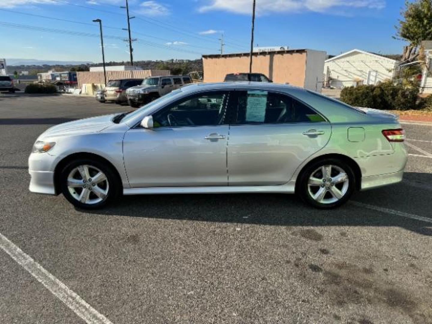 2011 Classic Silver Metal Toyota Camry SEDAN 4-DR (4T1BF3EK1BU) with an 2.5L L4 DOHC 16V engine, 6-Speed Automatic transmission, located at 1865 East Red Hills Pkwy, St. George, 84770, (435) 628-0023, 37.120850, -113.543640 - Photo#5