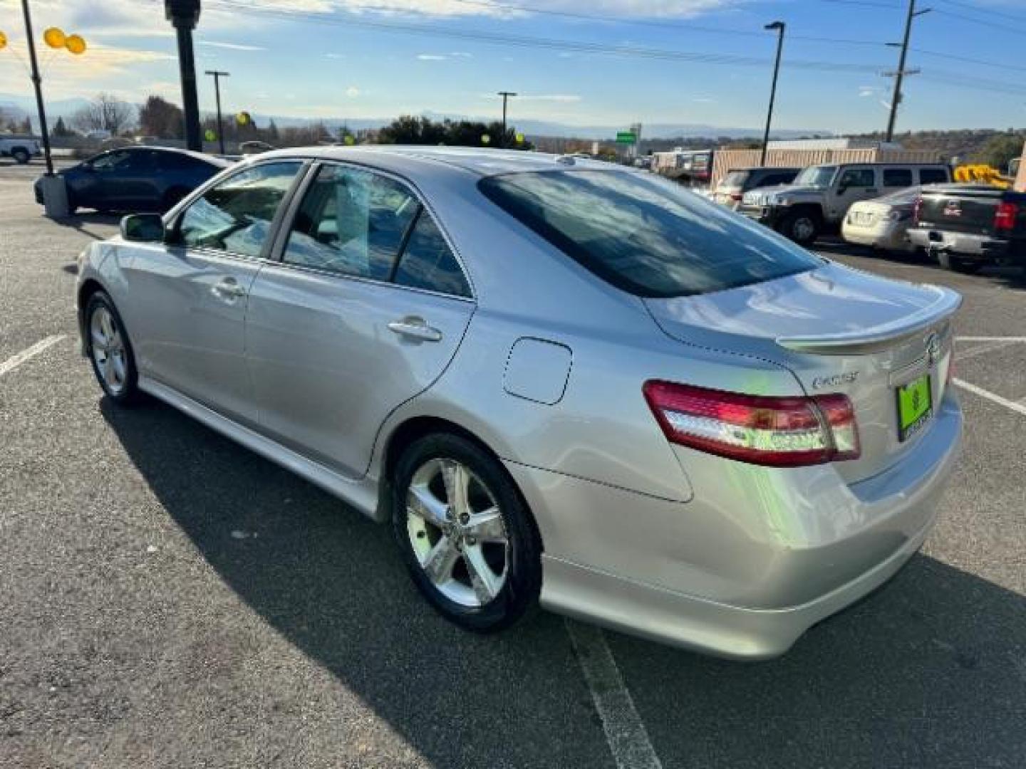 2011 Classic Silver Metal Toyota Camry SEDAN 4-DR (4T1BF3EK1BU) with an 2.5L L4 DOHC 16V engine, 6-Speed Automatic transmission, located at 1865 East Red Hills Pkwy, St. George, 84770, (435) 628-0023, 37.120850, -113.543640 - Photo#6