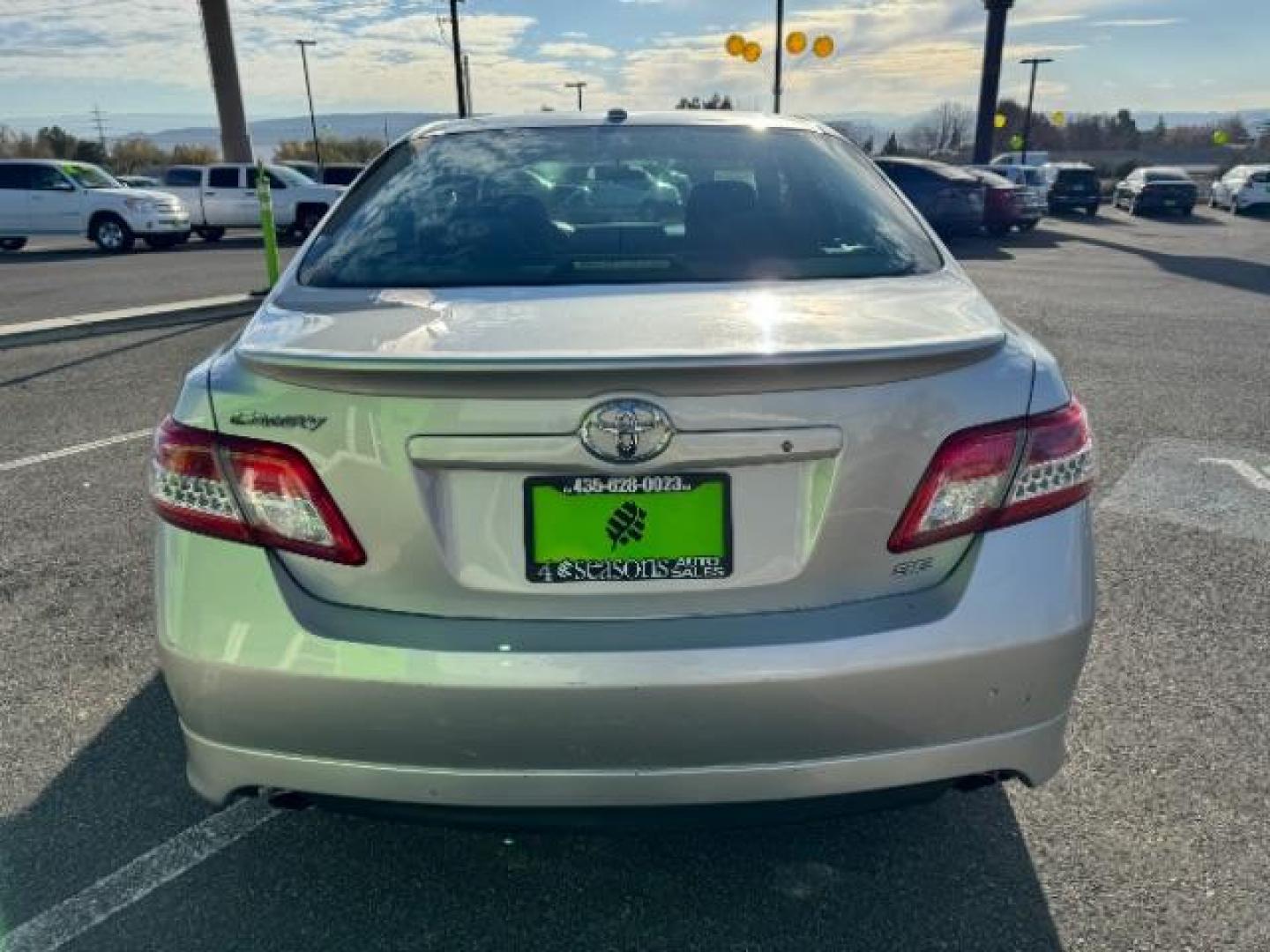 2011 Classic Silver Metal Toyota Camry SEDAN 4-DR (4T1BF3EK1BU) with an 2.5L L4 DOHC 16V engine, 6-Speed Automatic transmission, located at 1865 East Red Hills Pkwy, St. George, 84770, (435) 628-0023, 37.120850, -113.543640 - Photo#8