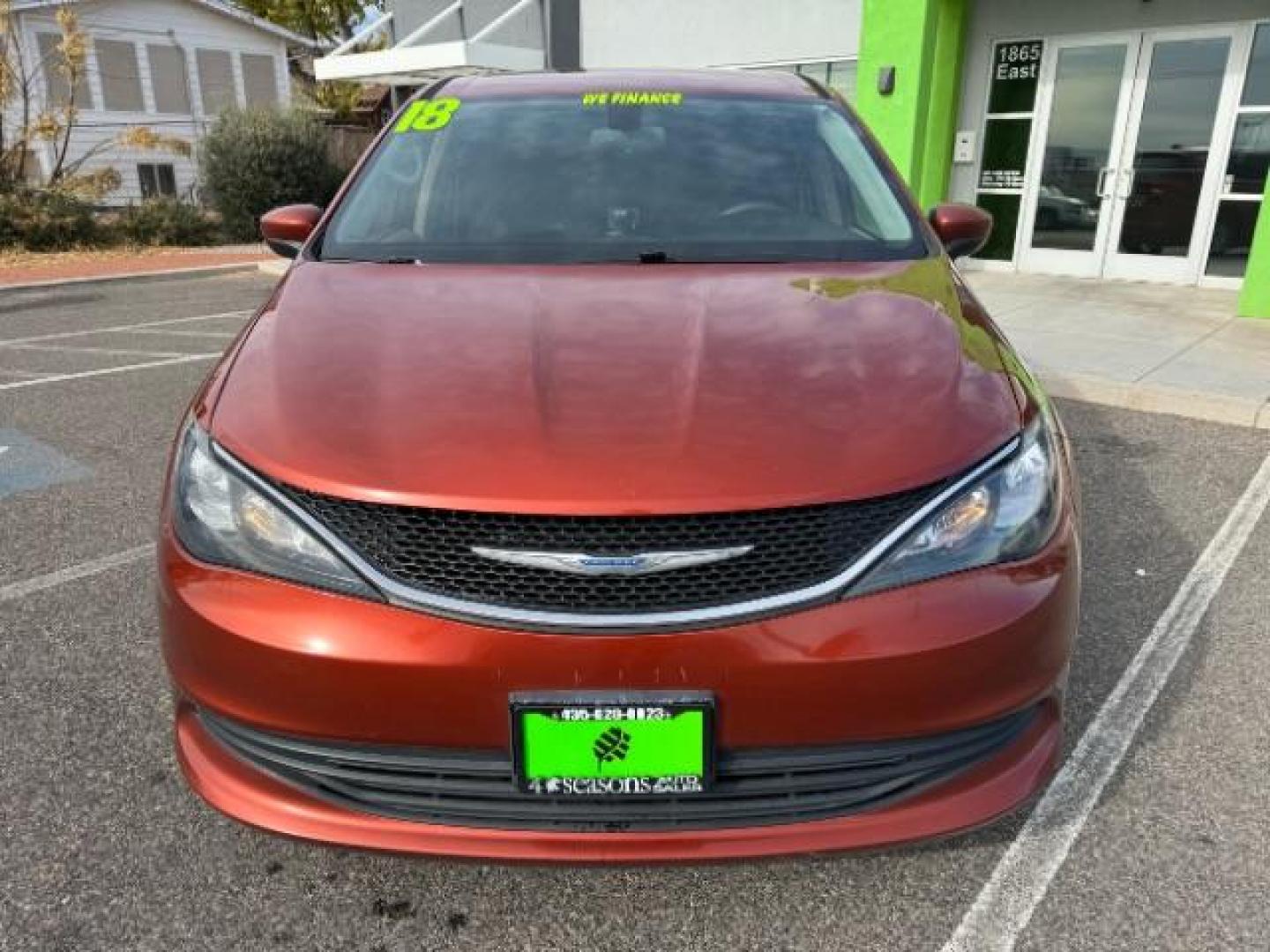 2018 Copper Pearl Coat /Black Leather Interior Chrysler Pacifica LX (2C4RC1CG8JR) with an 3.6L V6 DOHC 24V engine, 9-Speed Automatic transmission, located at 940 North Main Street, Cedar City, UT, 84720, (435) 628-0023, 37.692936, -113.061897 - Photo#2