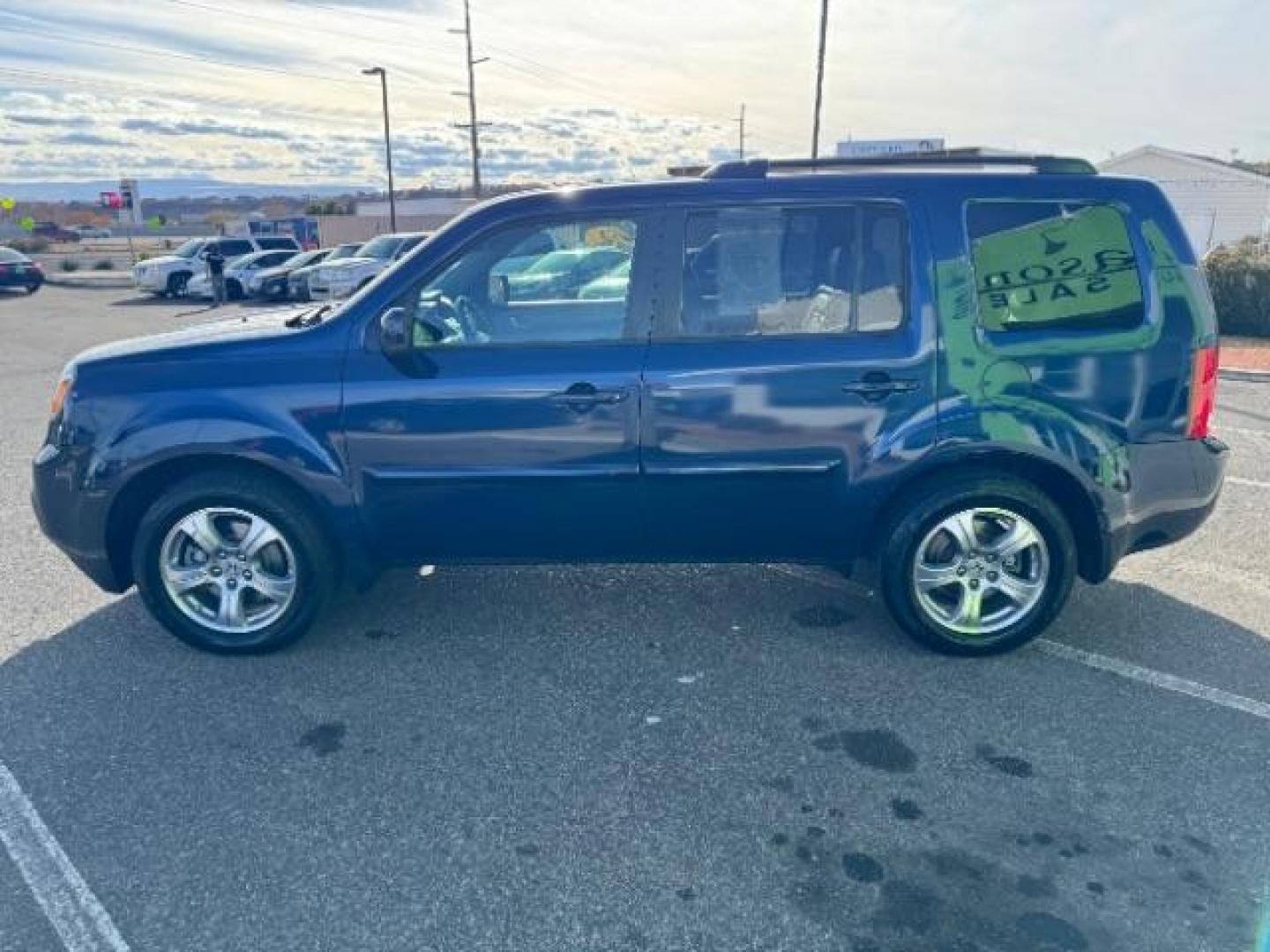 2013 Obsidian Blue Pearl /Gray Leather Interior Honda Pilot EX-L 2WD 5-Spd AT (5FNYF3H56DB) with an 3.5L V6 SOHC 24V engine, 5-Speed Automatic transmission, located at 1865 East Red Hills Pkwy, St. George, 84770, (435) 628-0023, 37.120850, -113.543640 - Photo#4