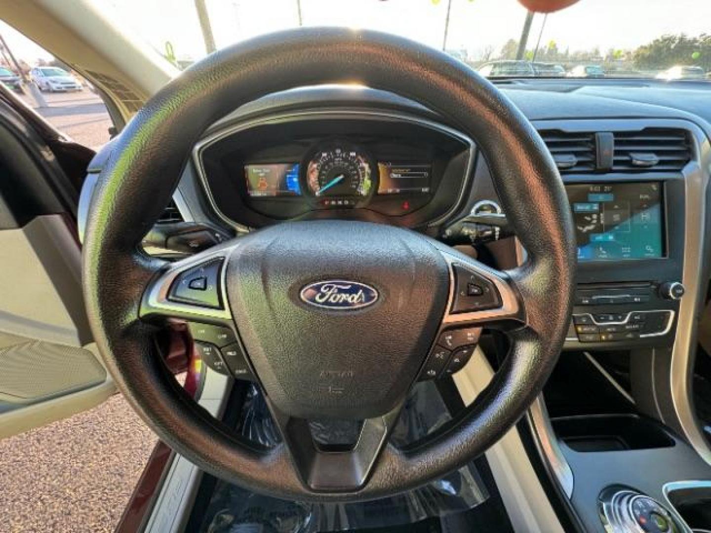 2018 Burgundy Velvet Metallic Tinted Clearcoat /Medium Light Stone, cloth Ford Fusion SE (3FA6P0H75JR) with an 2.5L L4 DOHC 16V engine, 6-Speed Automatic transmission, located at 1865 East Red Hills Pkwy, St. George, 84770, (435) 628-0023, 37.120850, -113.543640 - Photo#21