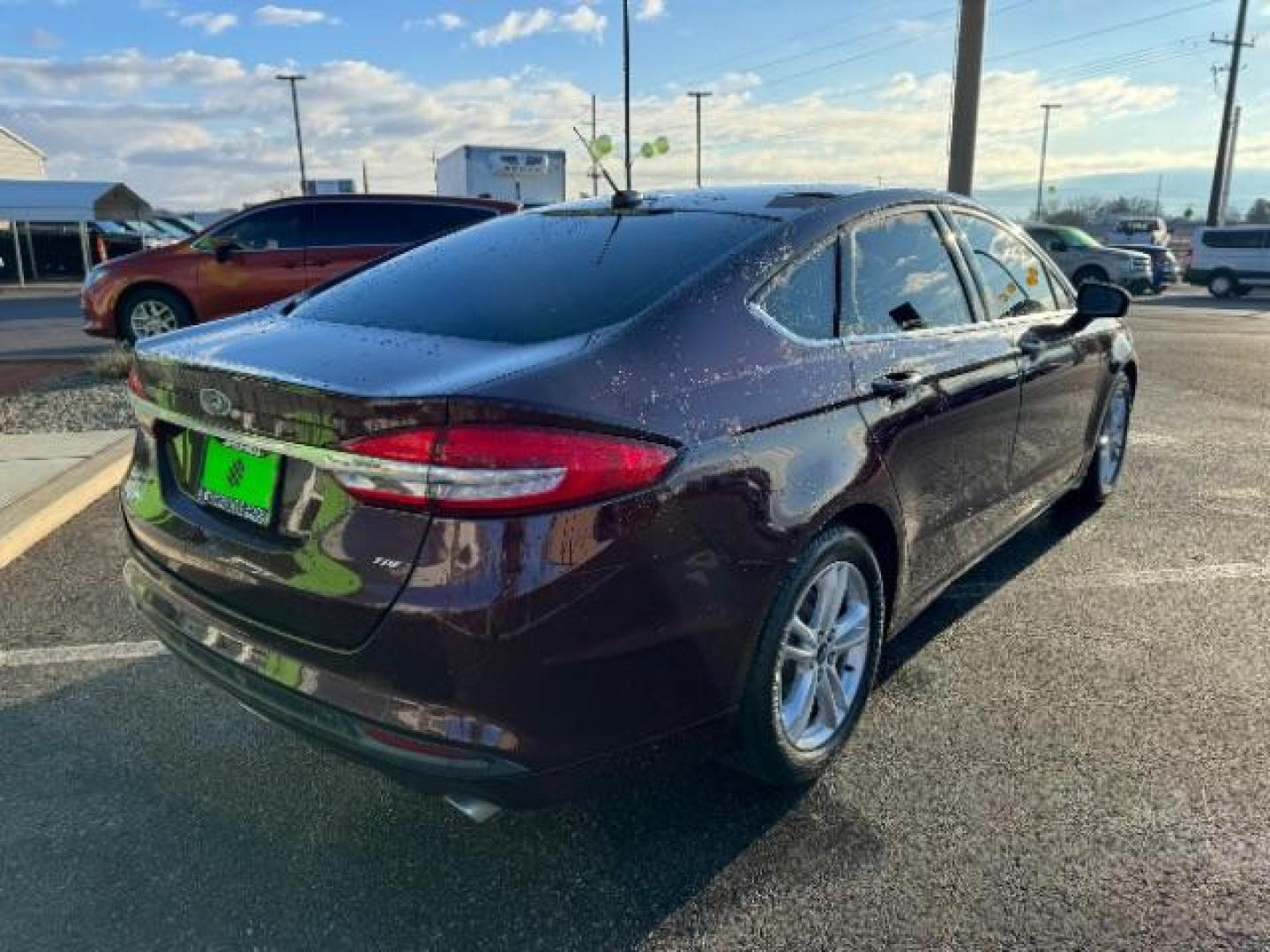 2018 Burgundy Velvet Metallic Tinted Clearcoat /Medium Light Stone, cloth Ford Fusion SE (3FA6P0H75JR) with an 2.5L L4 DOHC 16V engine, 6-Speed Automatic transmission, located at 1865 East Red Hills Pkwy, St. George, 84770, (435) 628-0023, 37.120850, -113.543640 - Photo#9