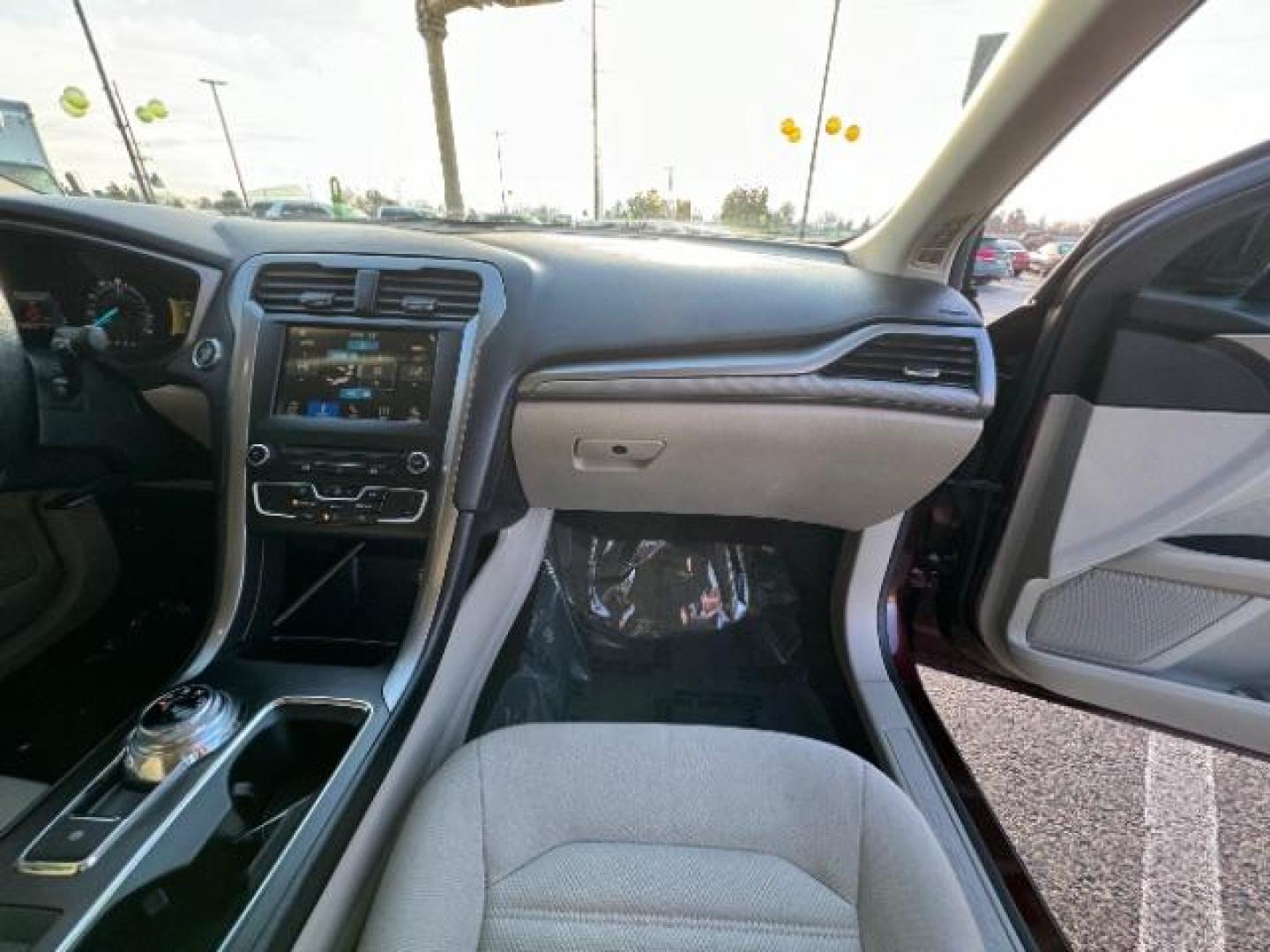 2018 Burgundy Velvet Metallic Tinted Clearcoat /Medium Light Stone, cloth Ford Fusion SE (3FA6P0H75JR) with an 2.5L L4 DOHC 16V engine, 6-Speed Automatic transmission, located at 1865 East Red Hills Pkwy, St. George, 84770, (435) 628-0023, 37.120850, -113.543640 - Photo#37