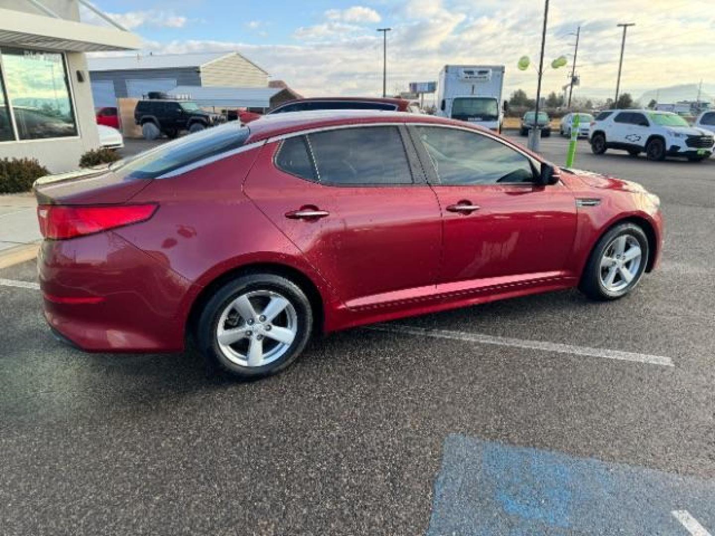 2015 Dark Cherry /Black Kia Optima LX (5XXGM4A78FG) with an 2.4L L4 DOHC 16V engine, 6-Speed Automatic transmission, located at 1865 East Red Hills Pkwy, St. George, 84770, (435) 628-0023, 37.120850, -113.543640 - Photo#10